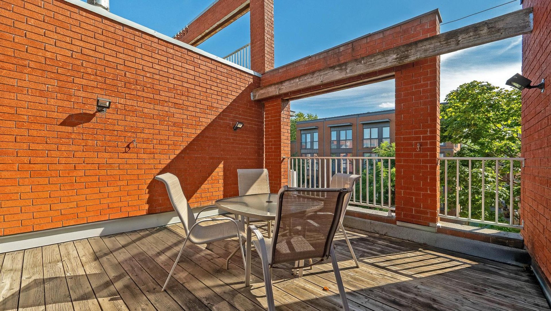 Outremont | Townhouse with two rooftop terraces