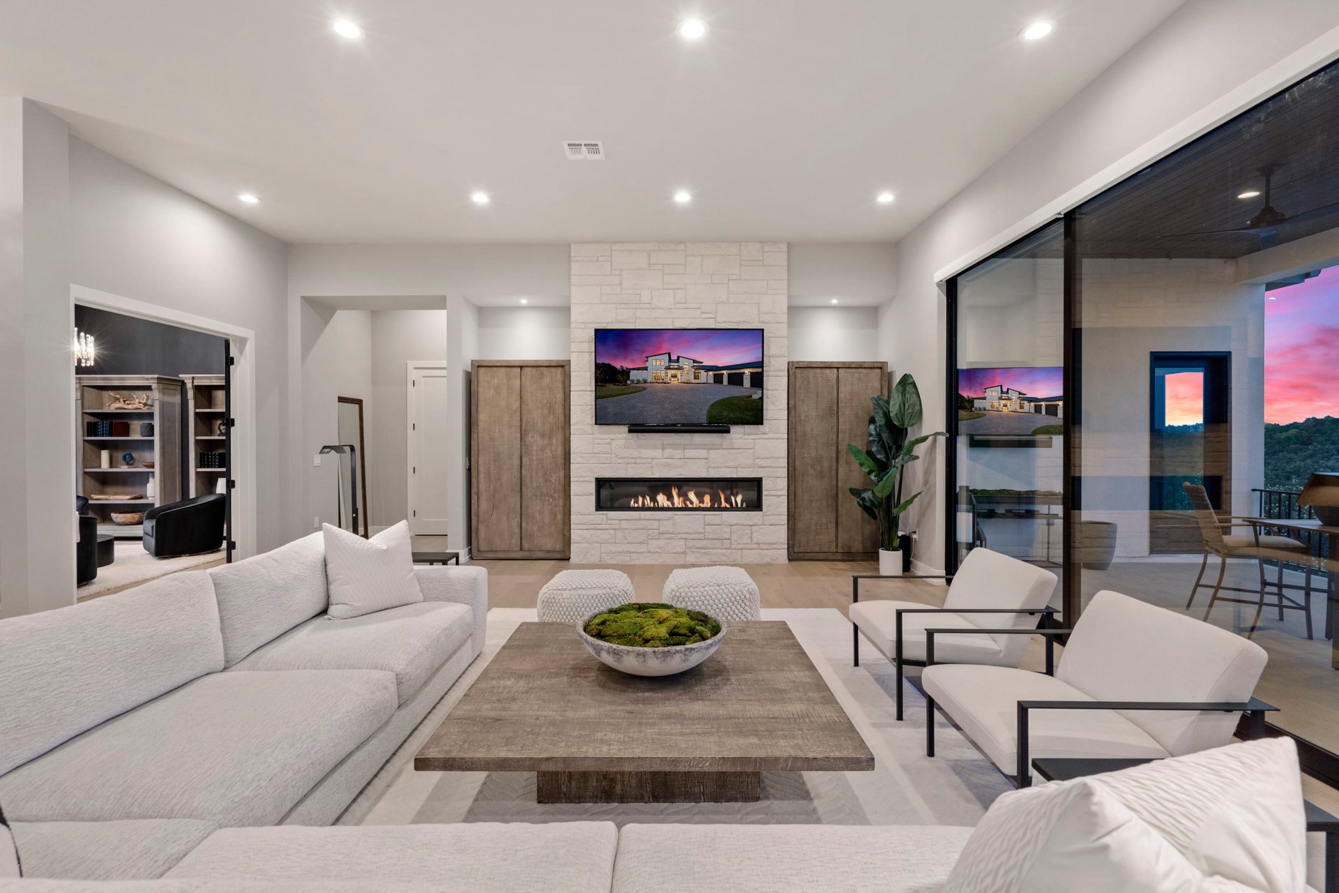 Private Address, Austin, TX 78738
