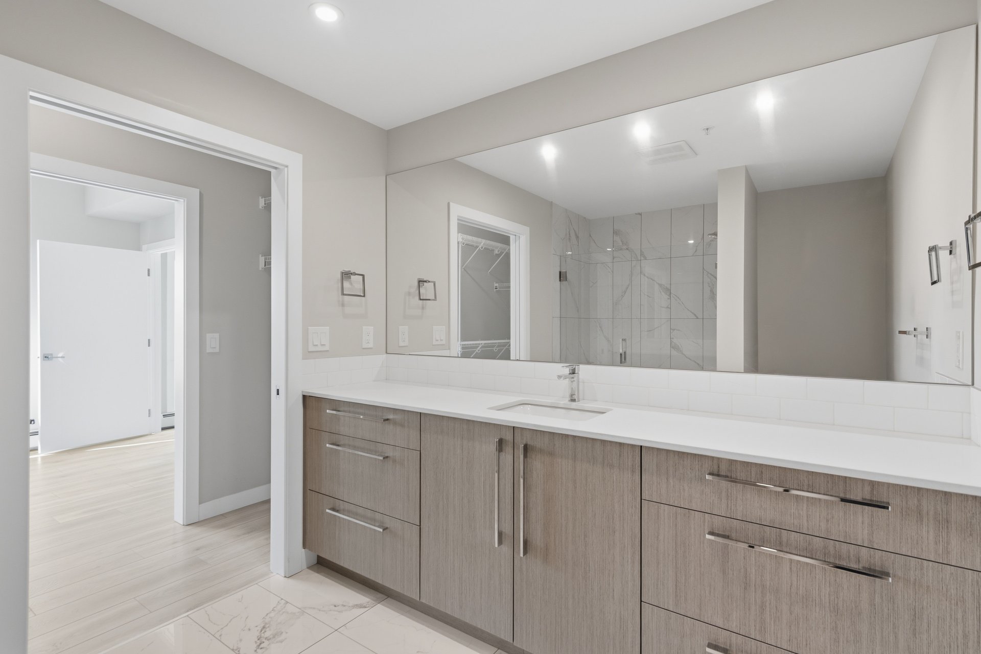 383 Smith Street NW Unit: 402