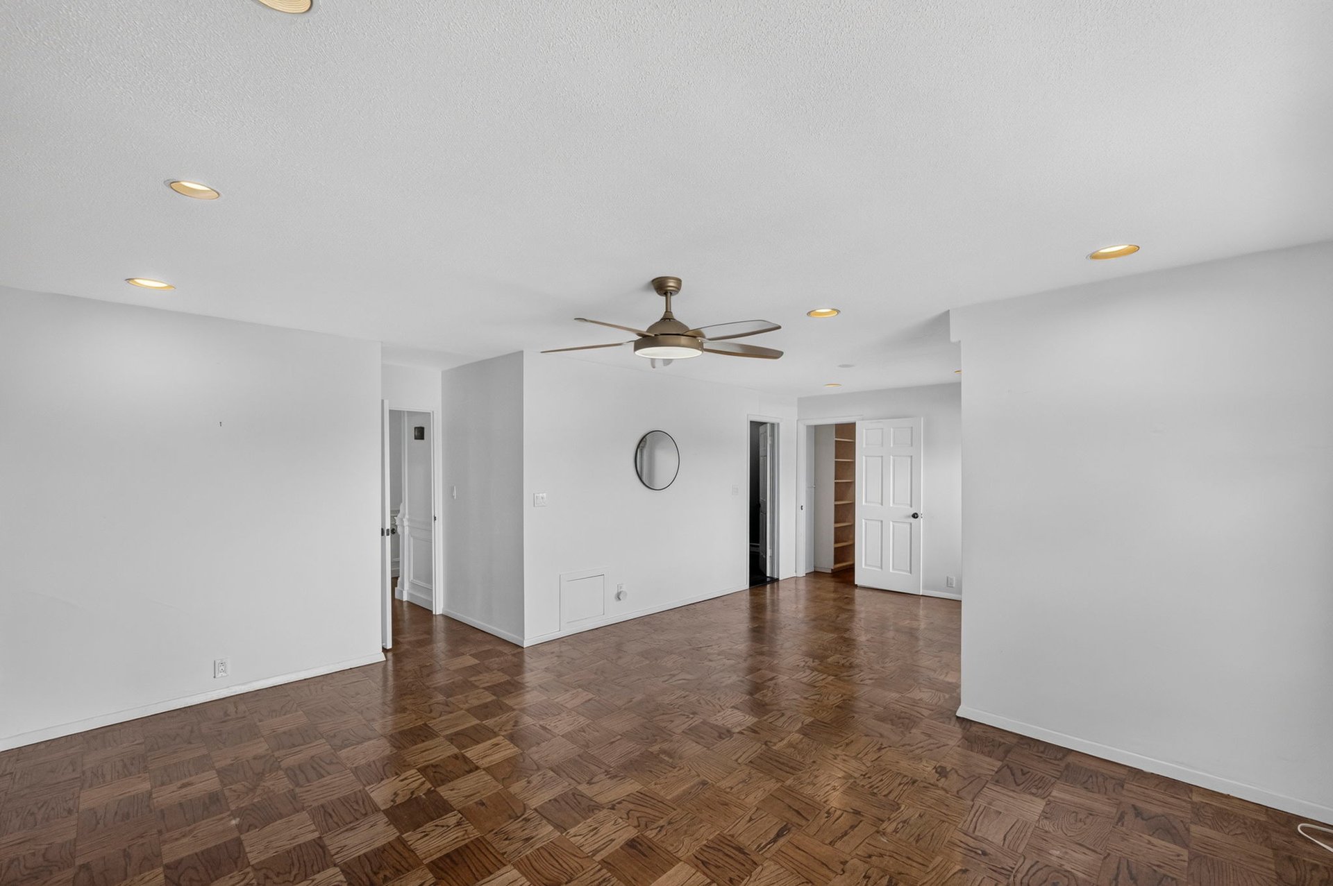2077 Center Avenue PHB