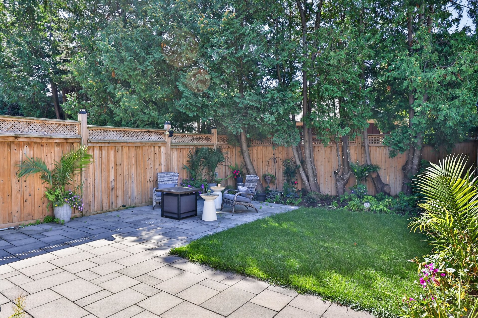 36B Pine Ave N