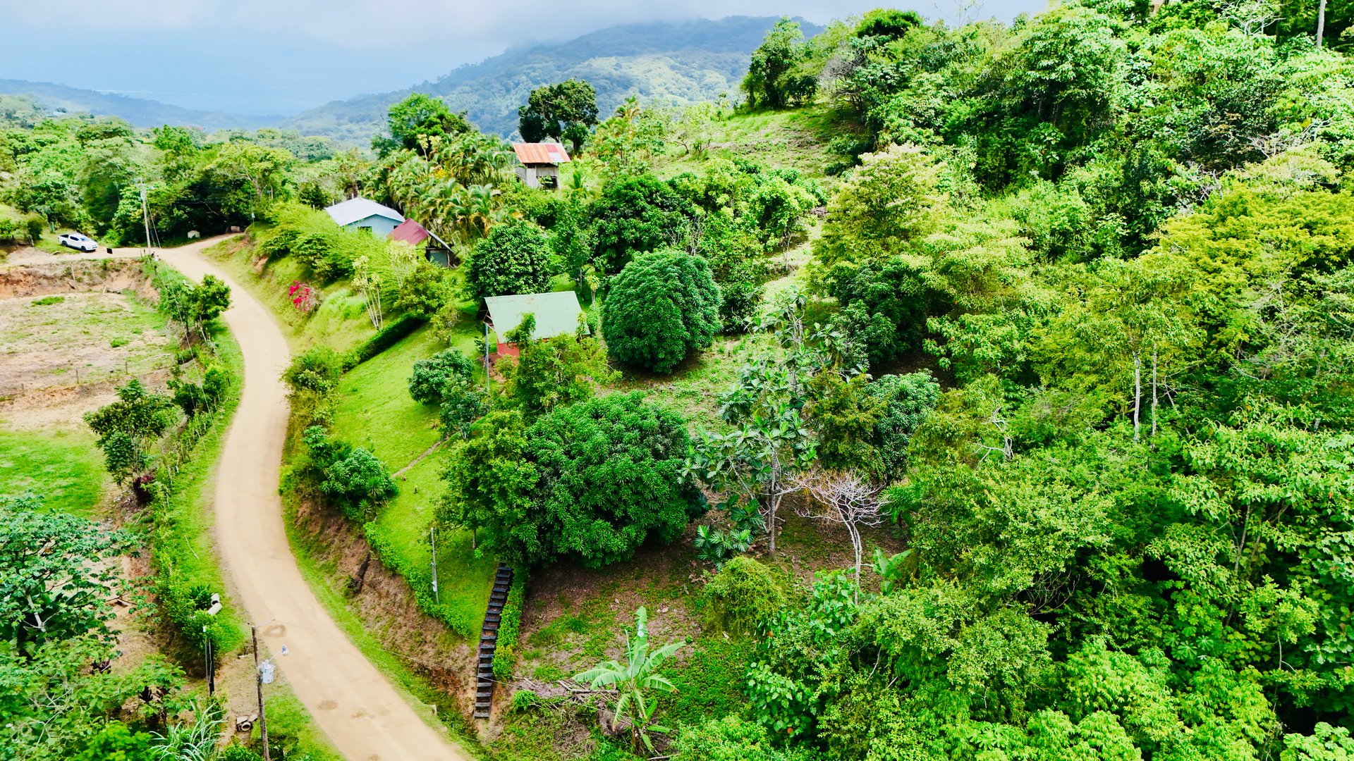 Ocean & Mountain View Lot with Multiple Building Sites-20 Minutes from Uvita
