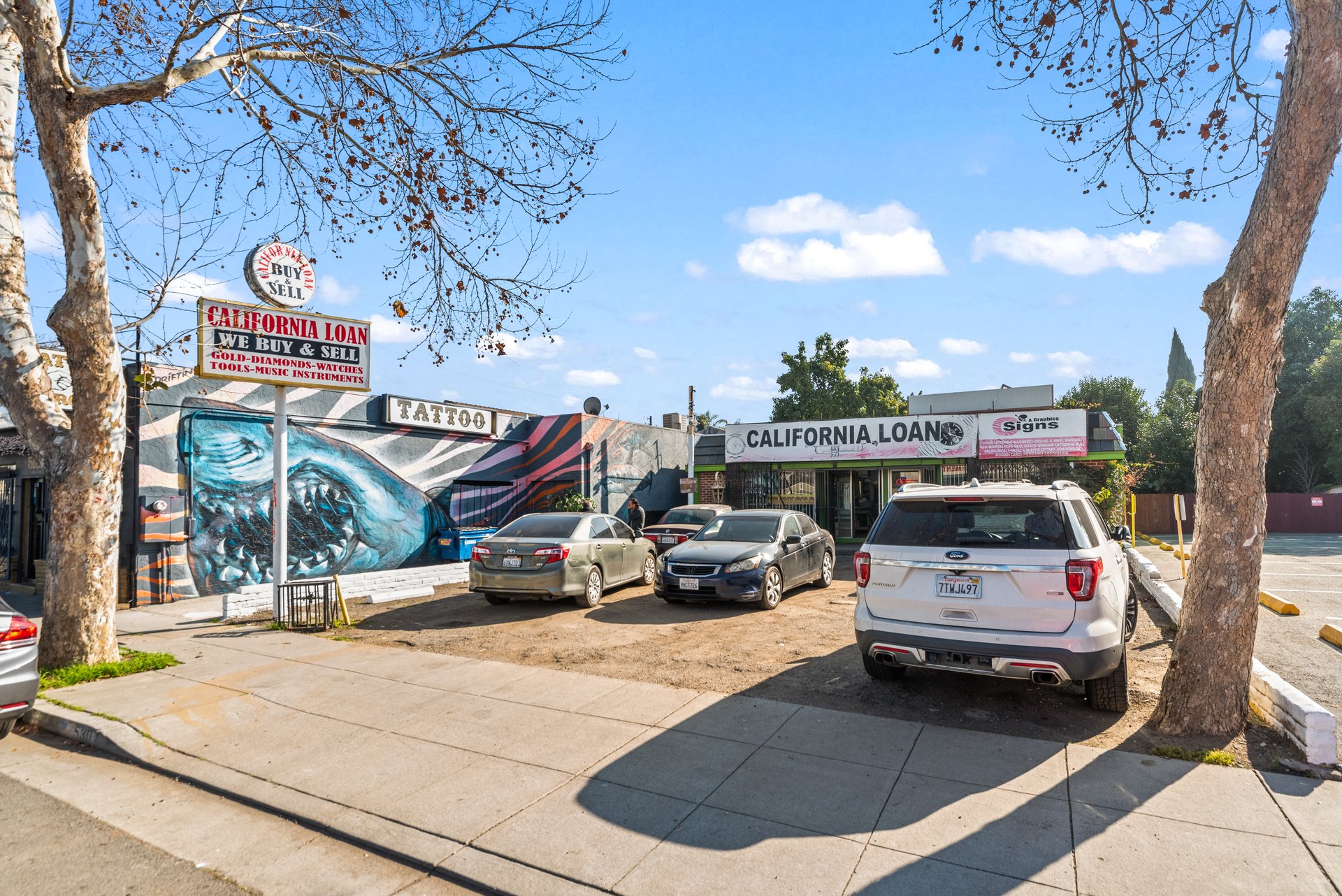 1,598 SF Retail Owner User Opportunity