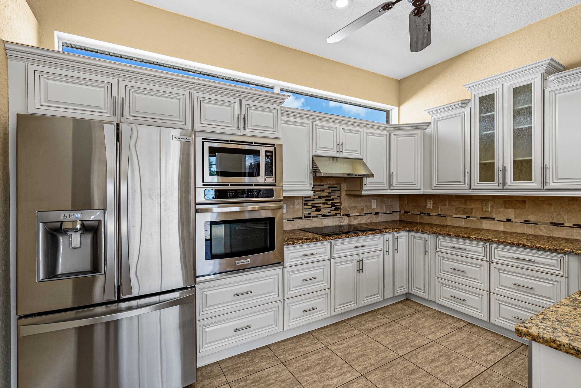 12231 WOODLANDS CIR