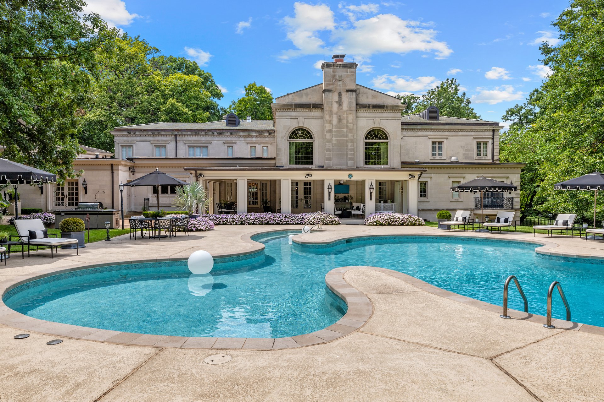 456 Sheffield Estate Drive