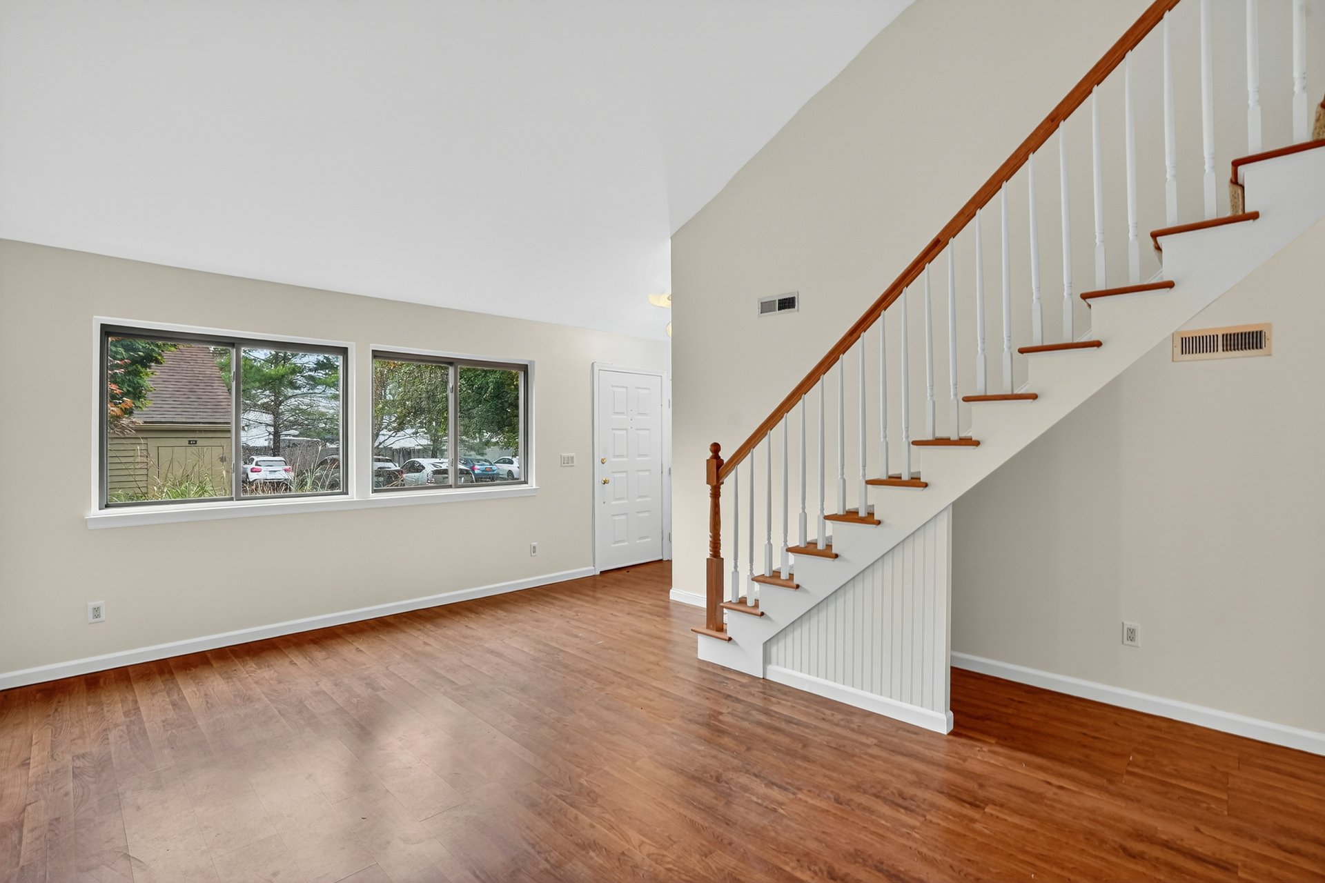 16 Fox Run Road