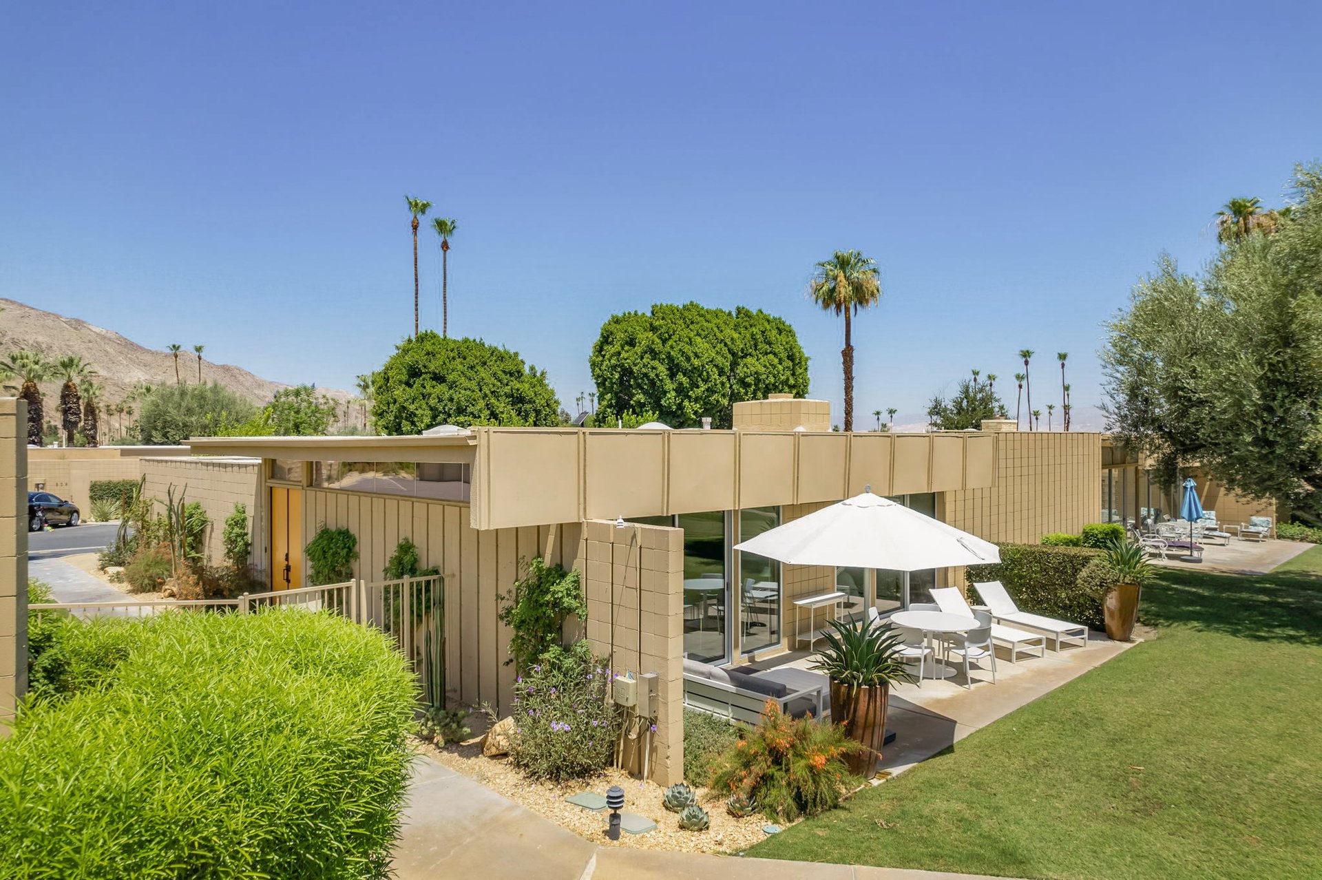 The Sandpiper House