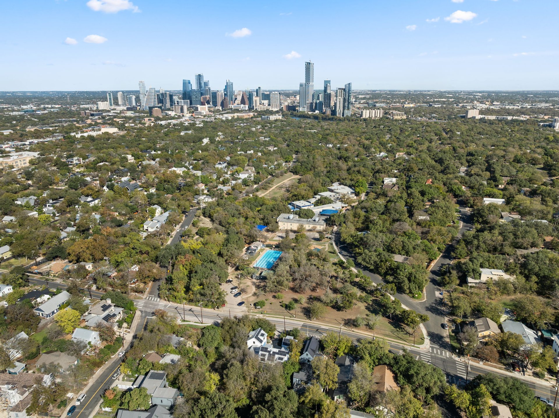 703 E Live Oak ST