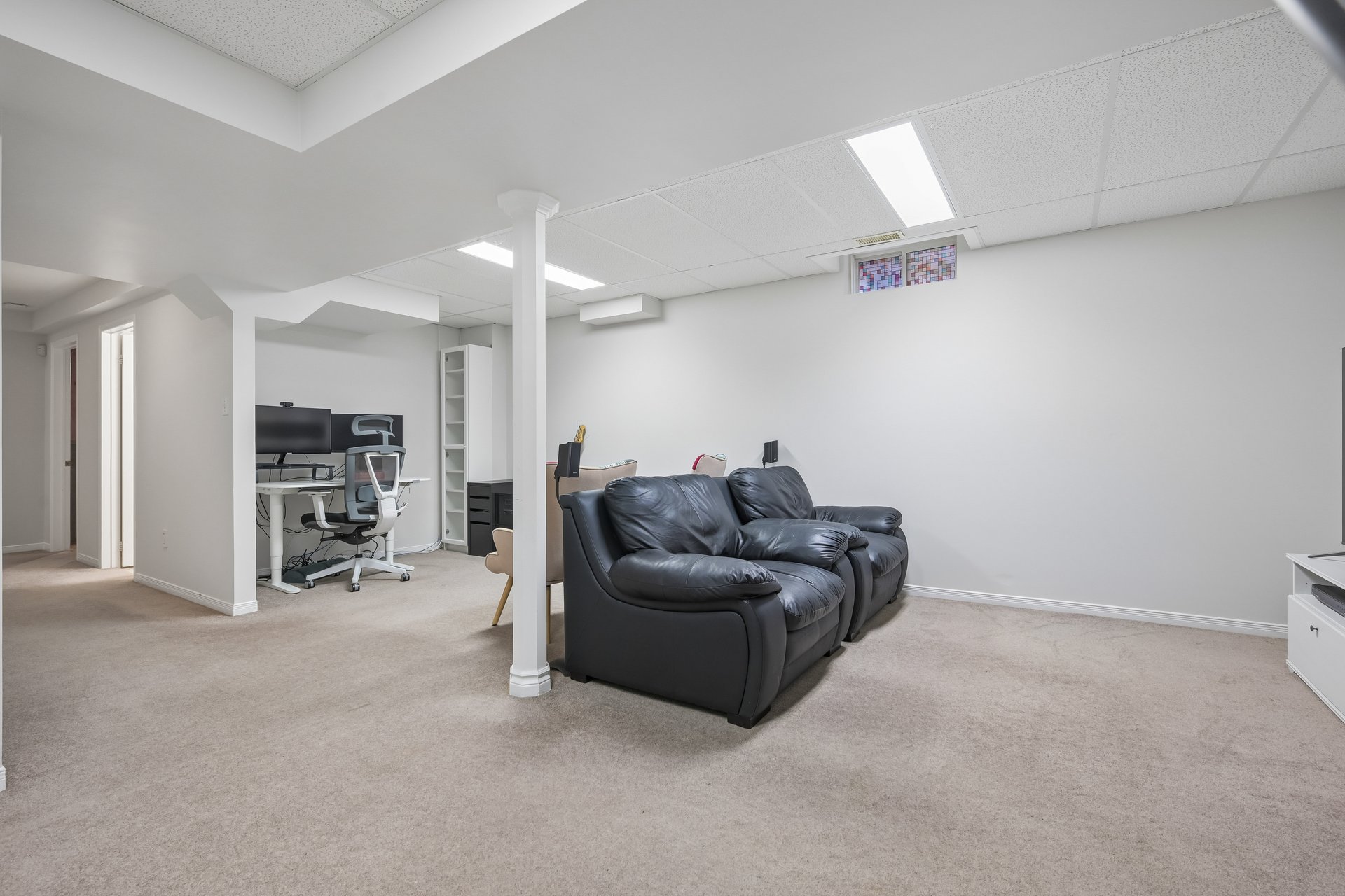 Spacious 3-Bedroom Detached Home in Westmount