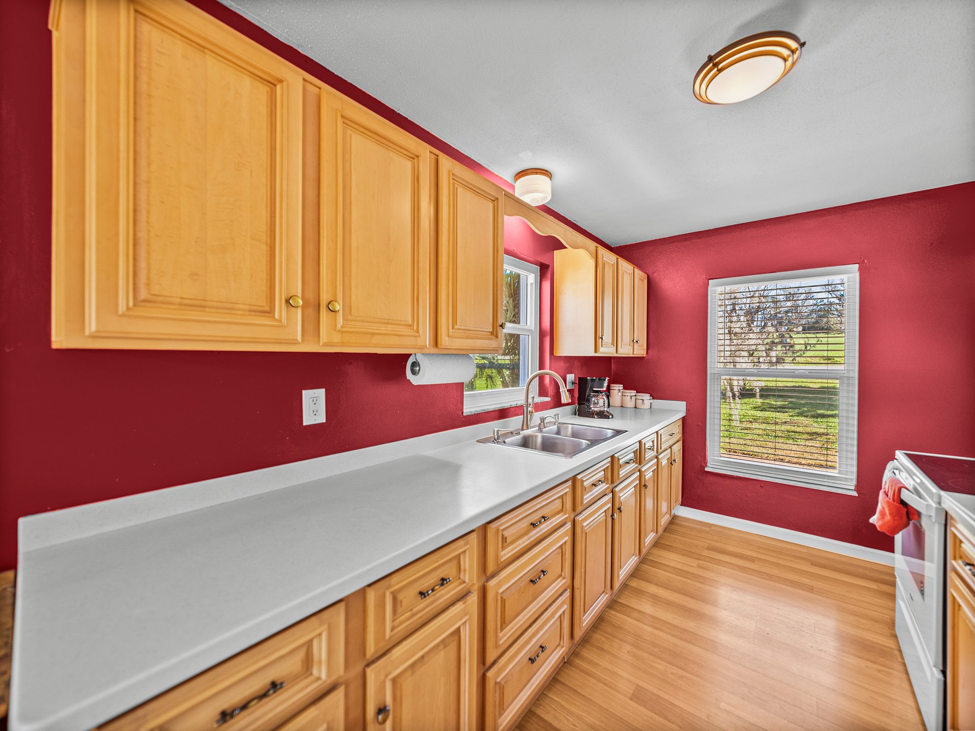 10925 FORT KING RD