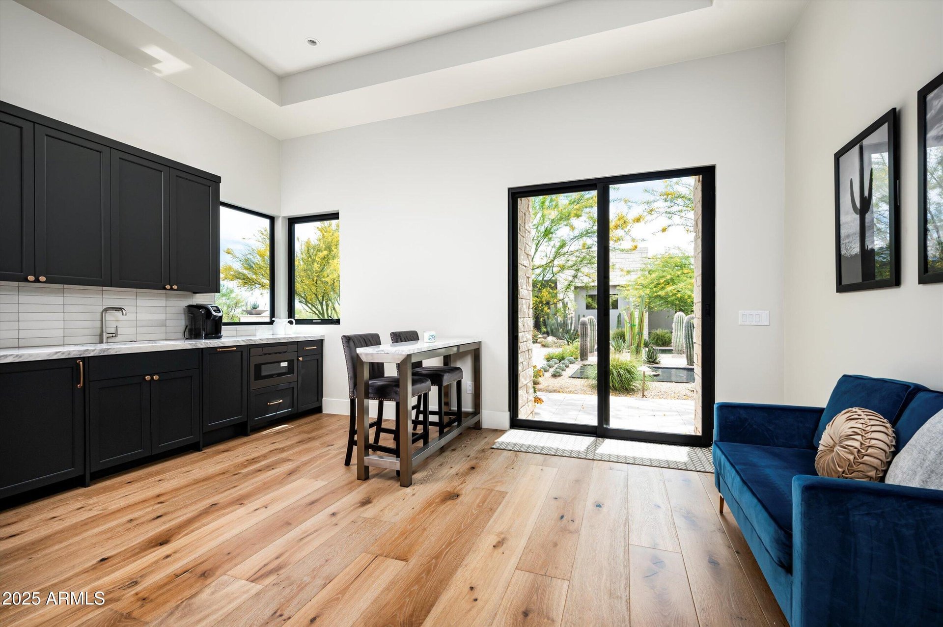 8328 E WHISPER ROCK TRL
