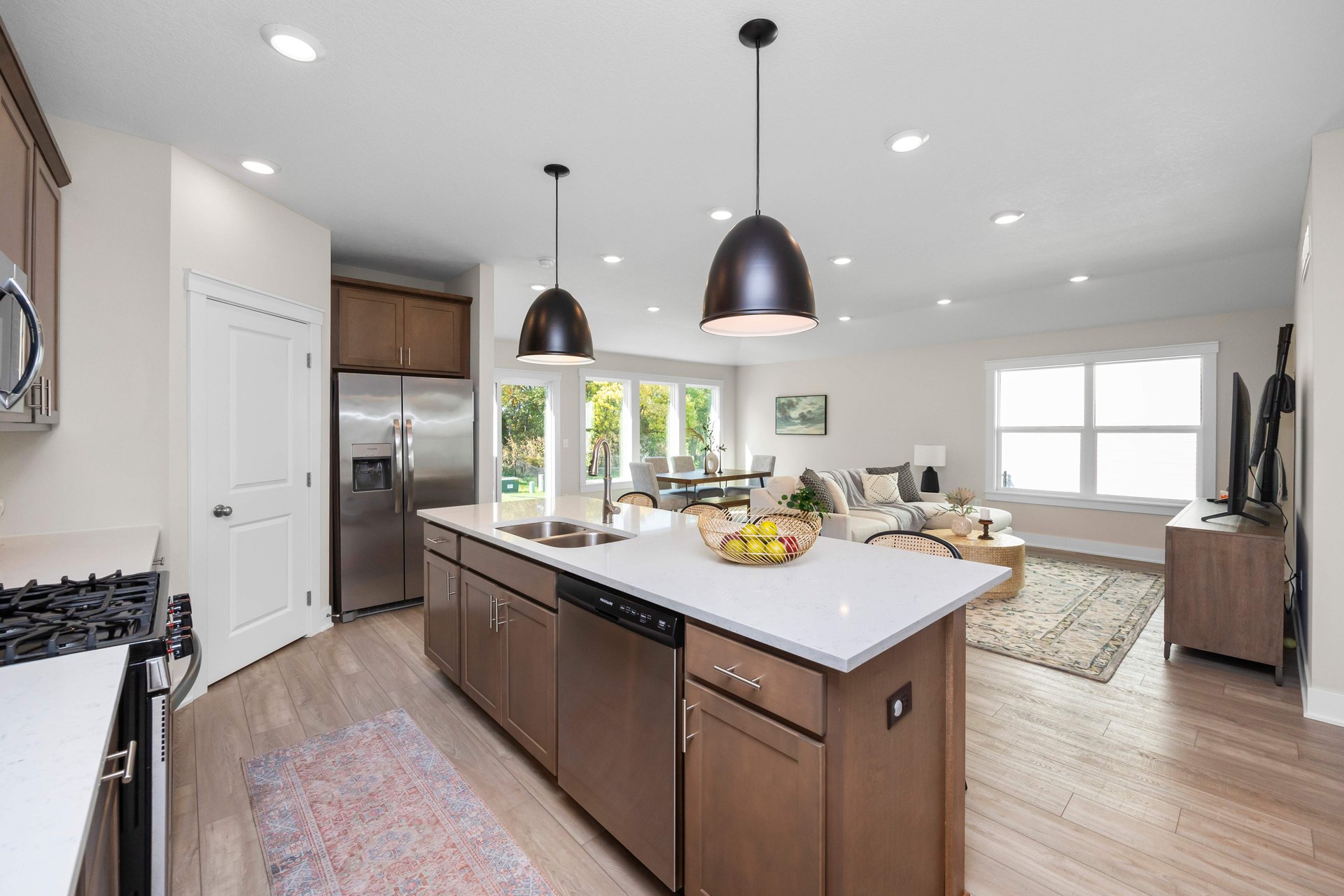 210 NW Georgetown Drive