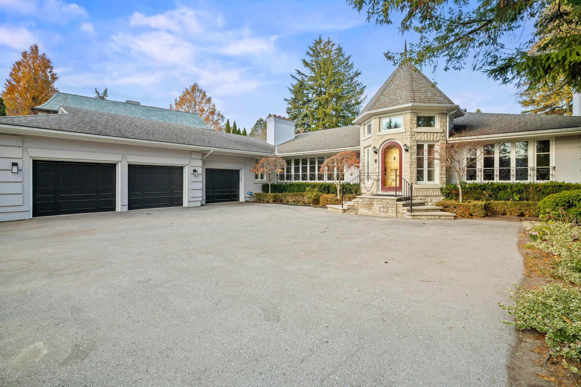 Prestige. Privacy. Possibility.