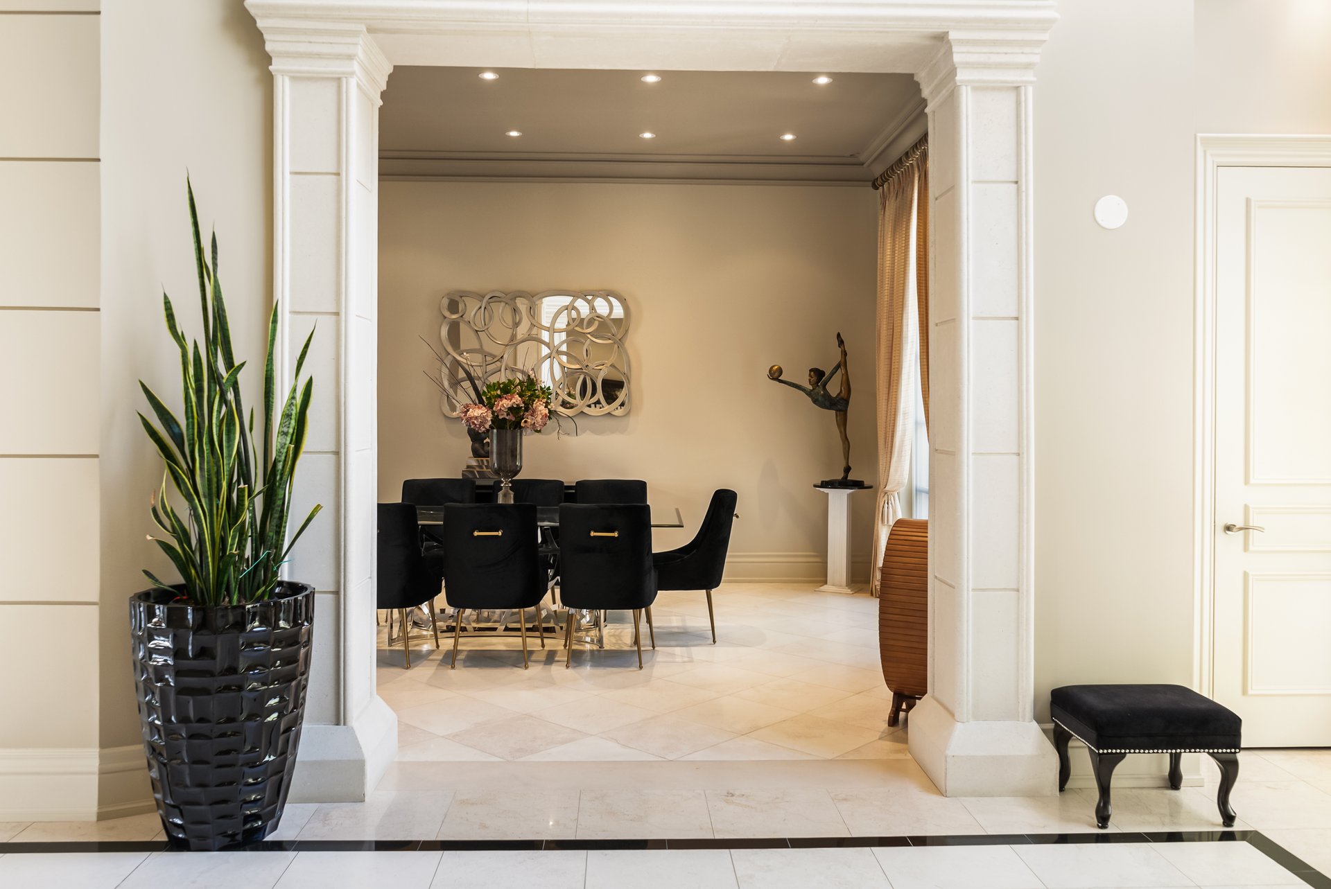 The Grand Palazzo Cachet