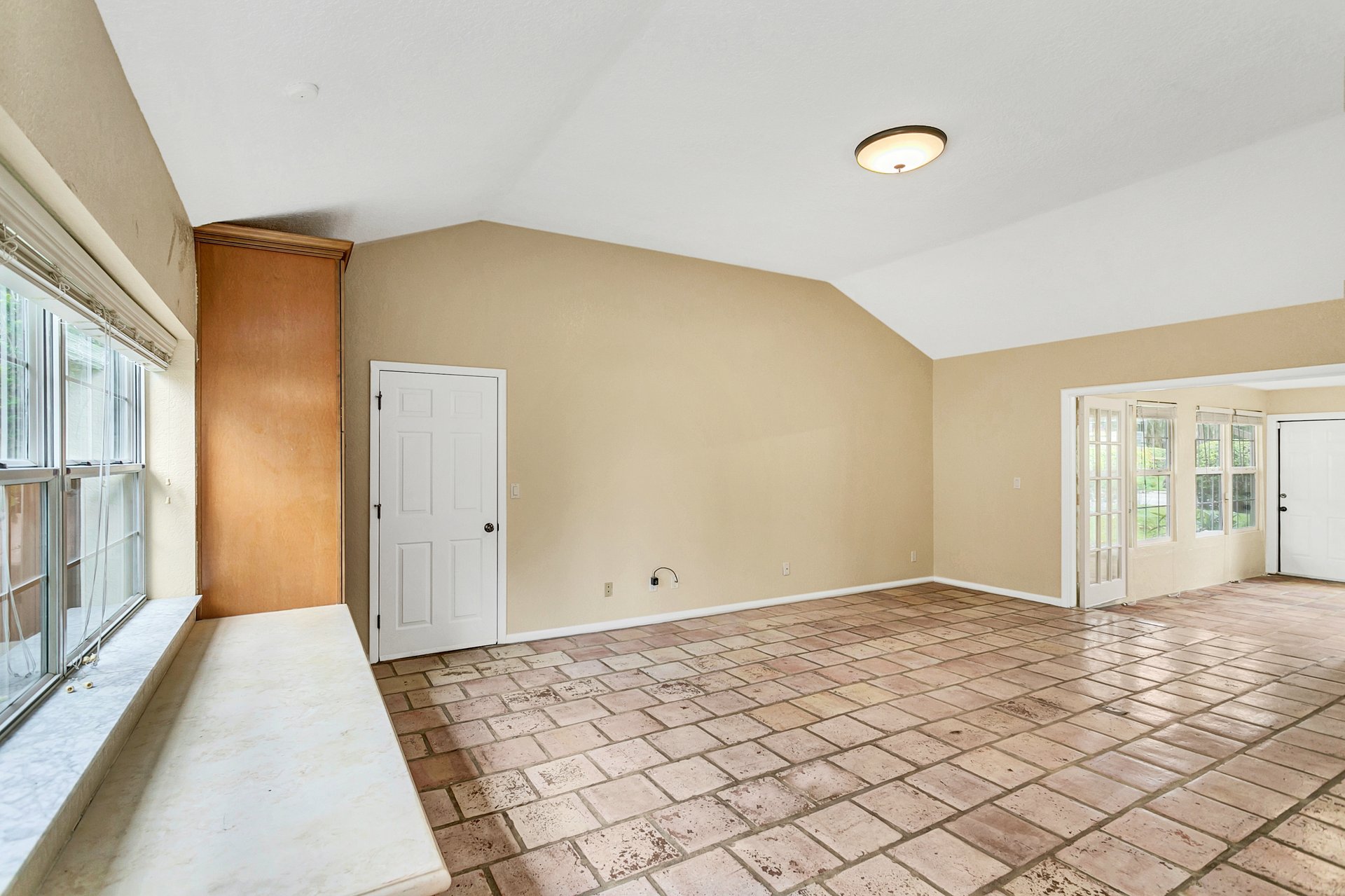 11015 Clipper Court