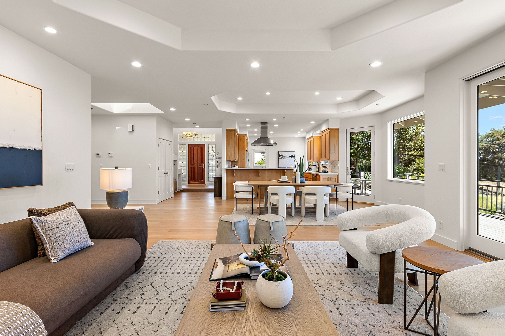 809 Mountain View Dr
