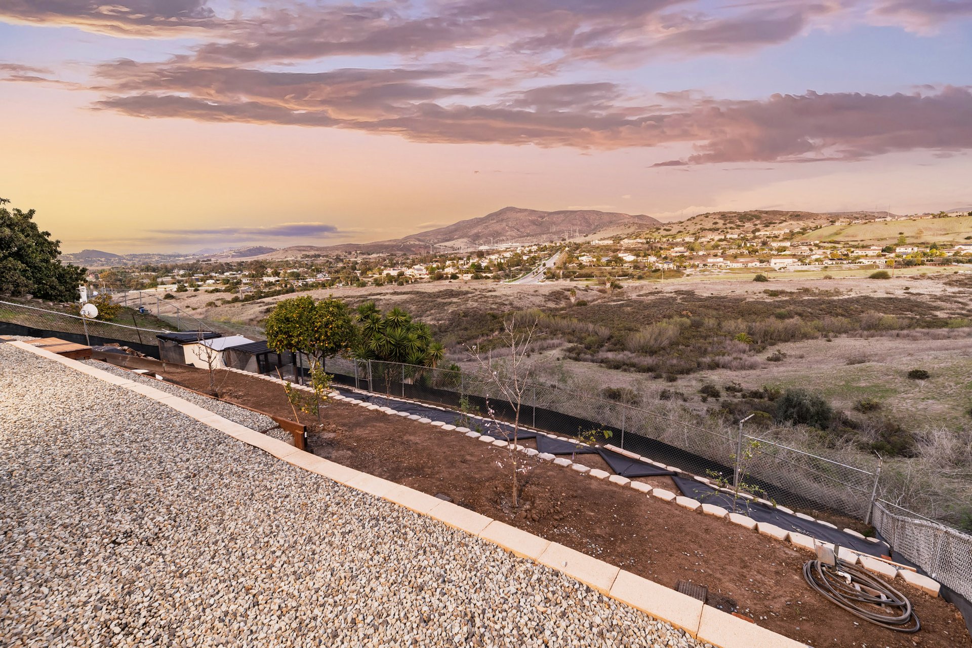 3805 Country Trail