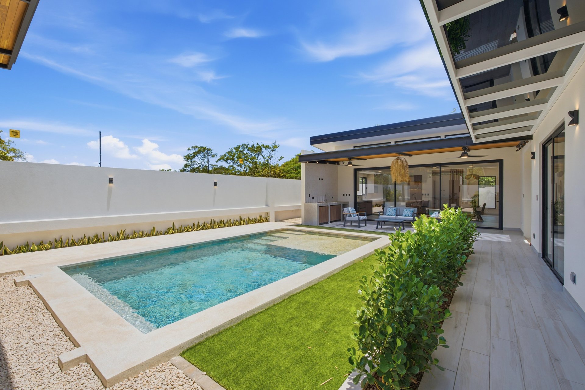 Villa Fresno | Newly Completed Contemporary Home with Private Pool Near Playa Avellanas
