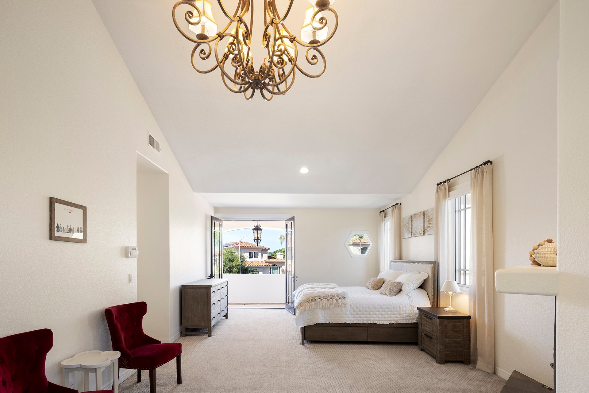 14 San Rafael Place