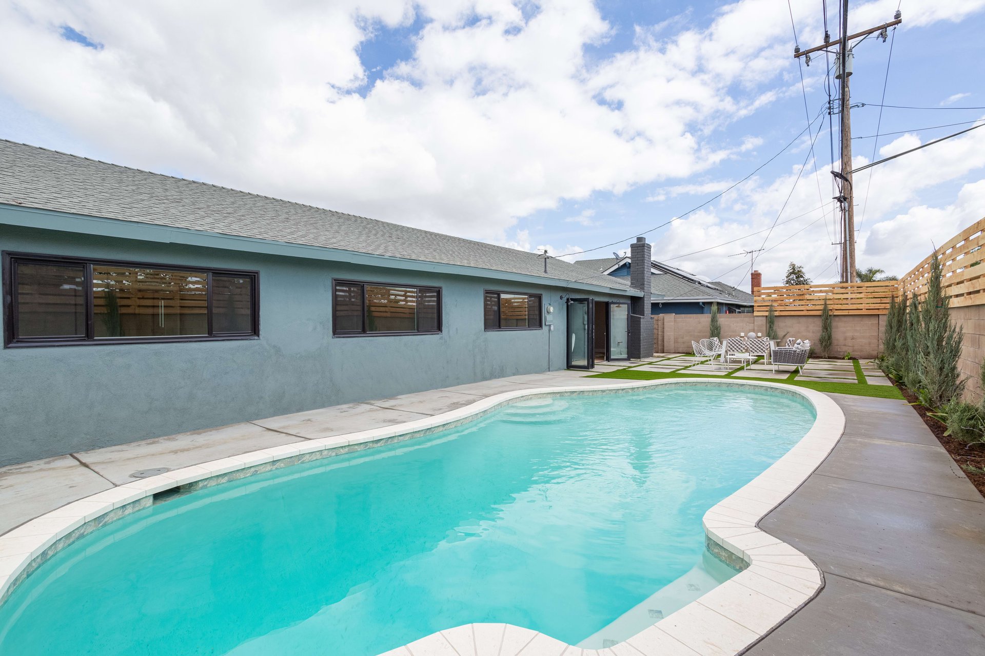 1023 Presidio Drive