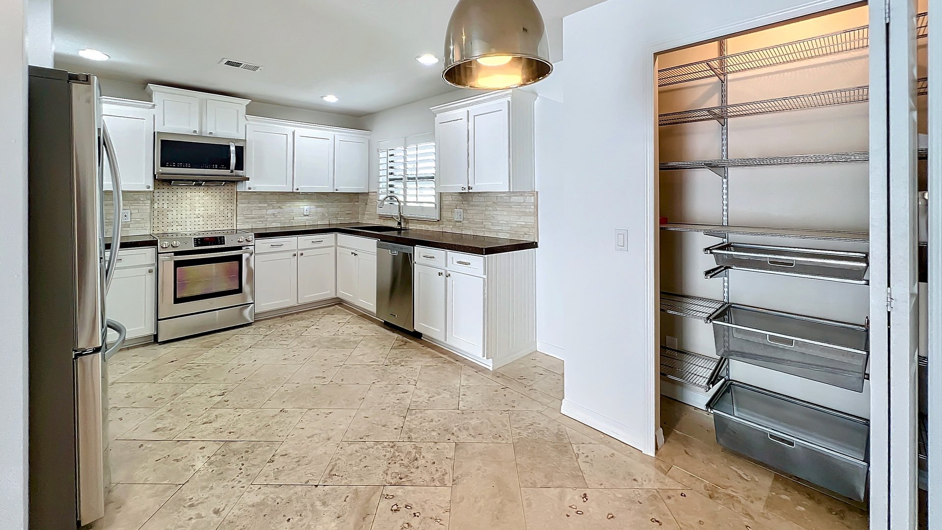 Luxury Lakefront Winter Park Condominium for Lease