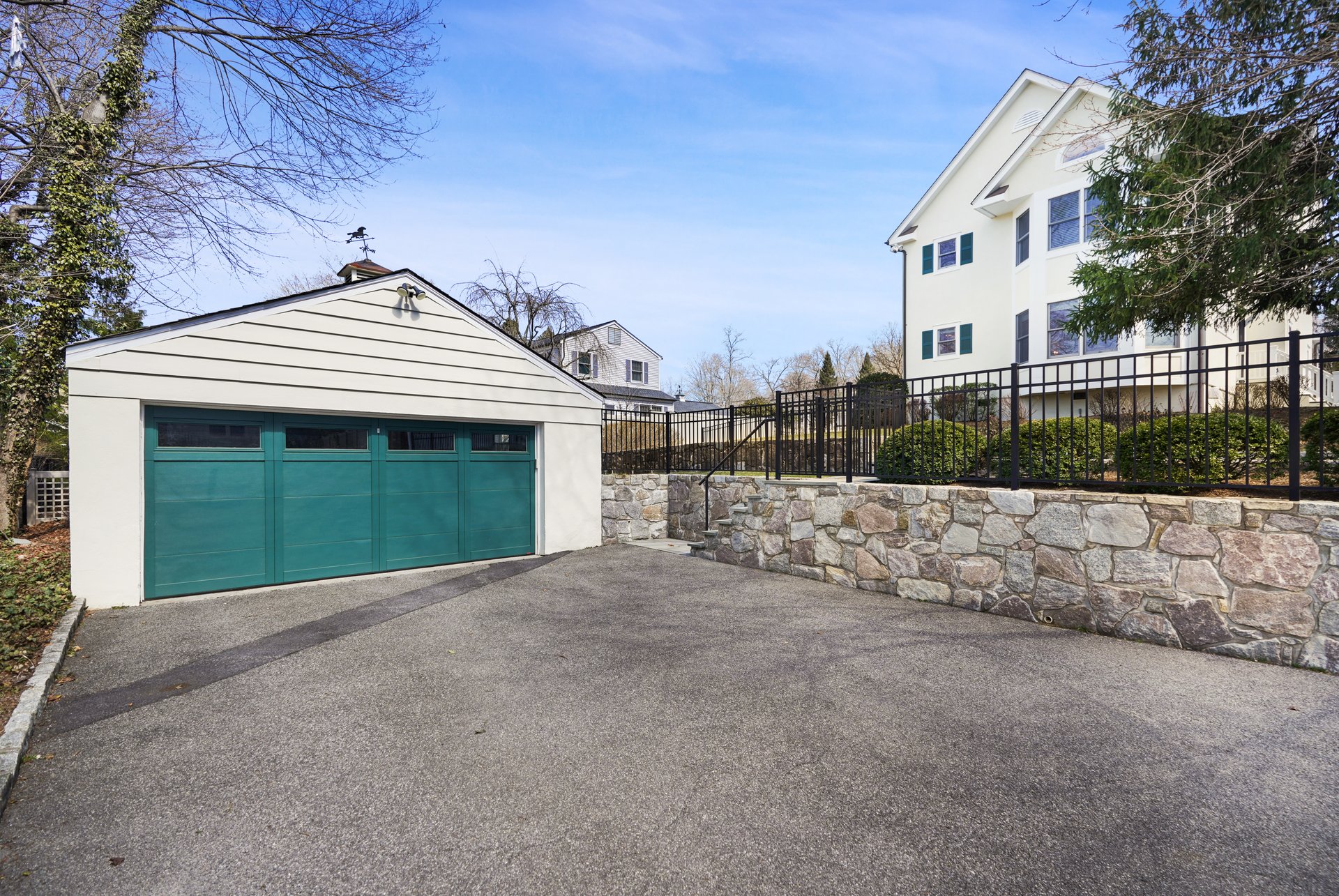 37 Hillside Avenue