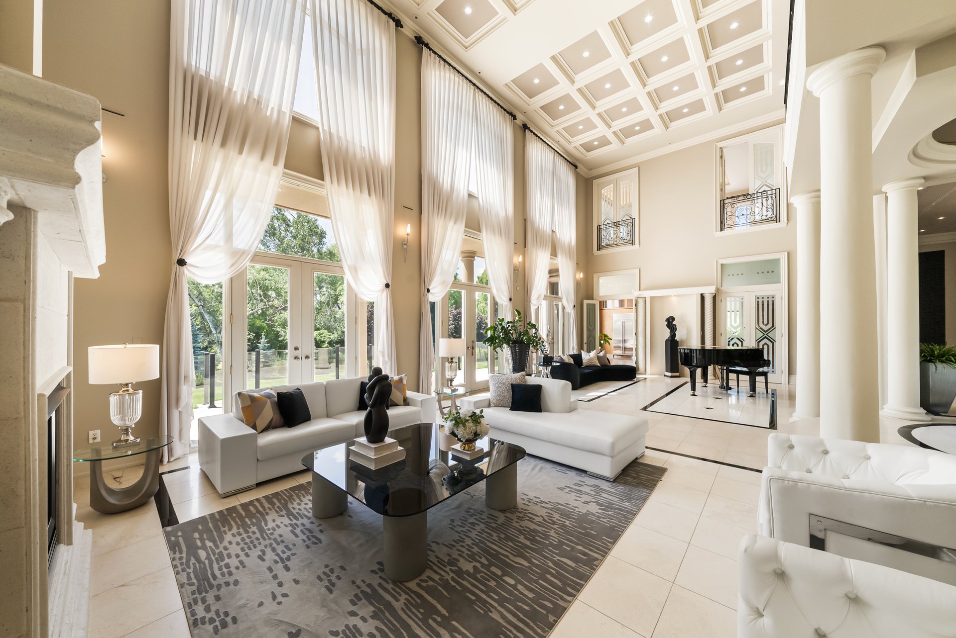 The Grand Palazzo Cachet