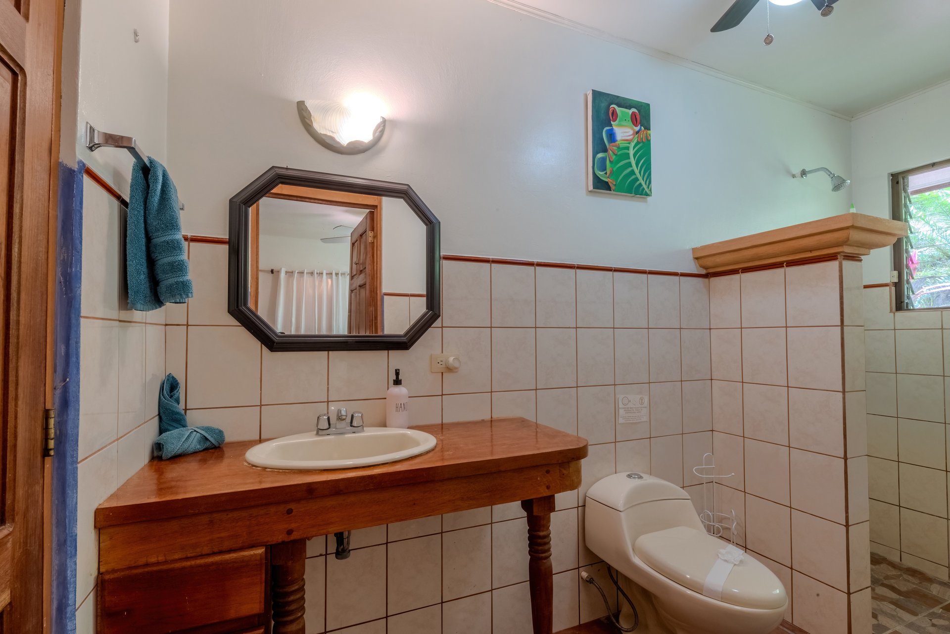 Two Ocean View Homes in Exclusive Marina Vista, Escaleras