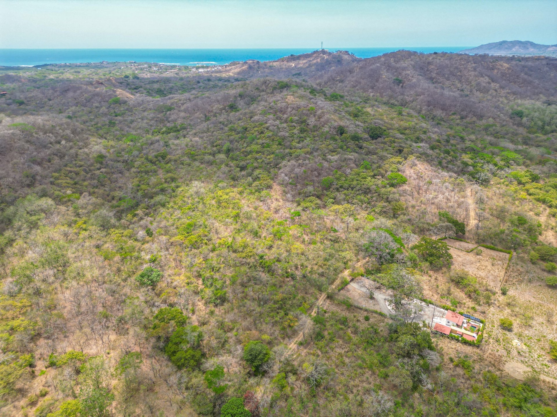 Casa Jaramillo | Eco-Friendly Property with Guest Studio & Solar Power – Near Tamarindo