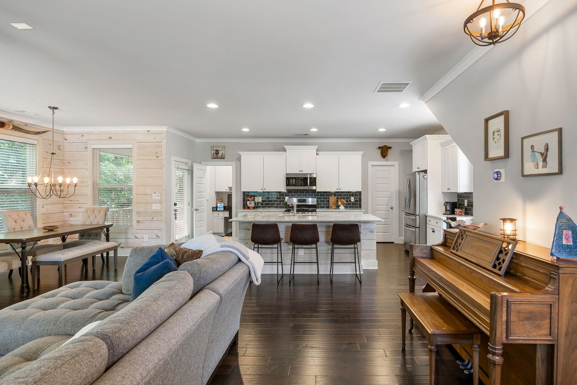 2136 Oak Knob Drive, Decatur, Georgia 30032