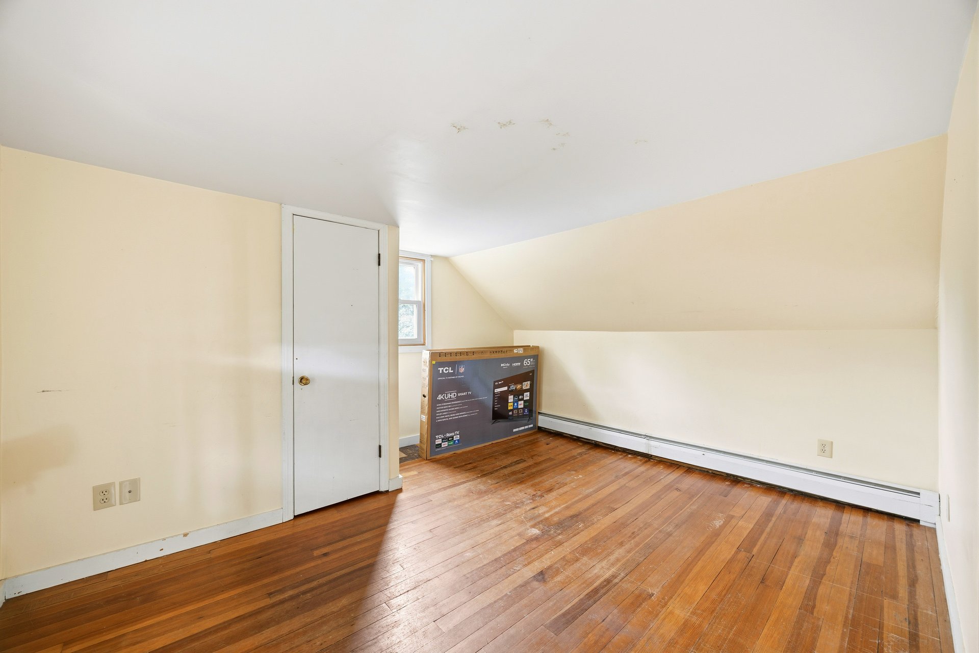 7 Emmons Place