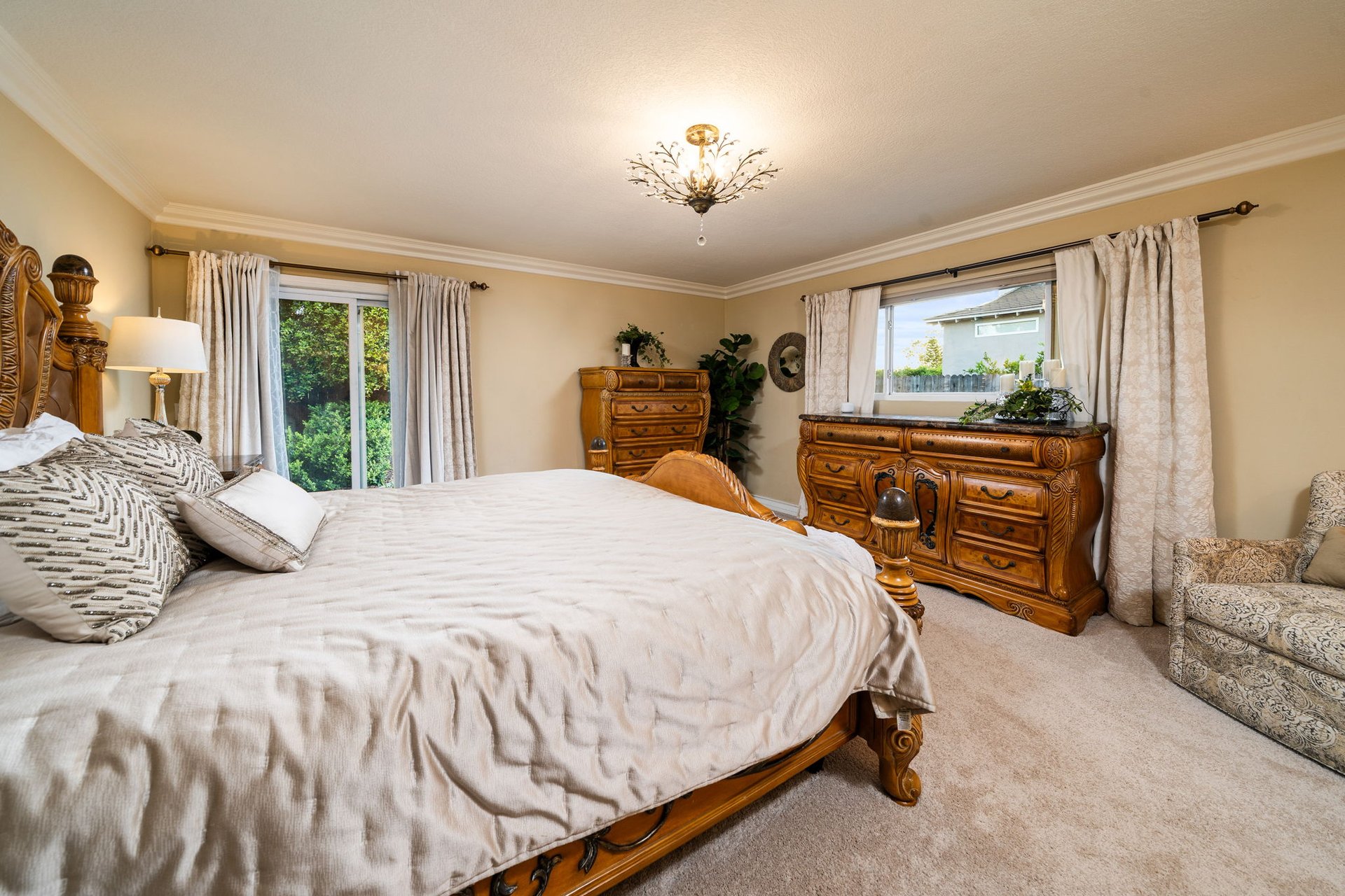 2309 Perry Court