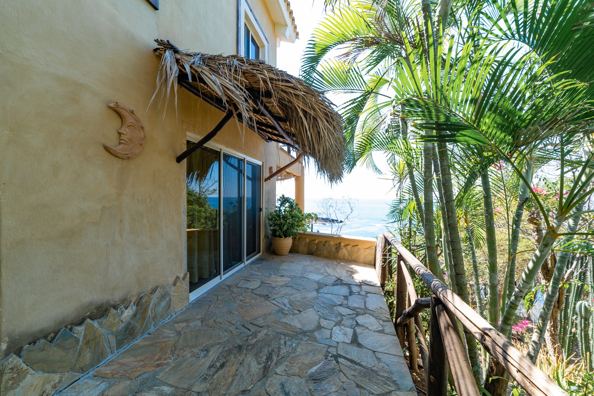 Hotel & Family Compound Mazunte