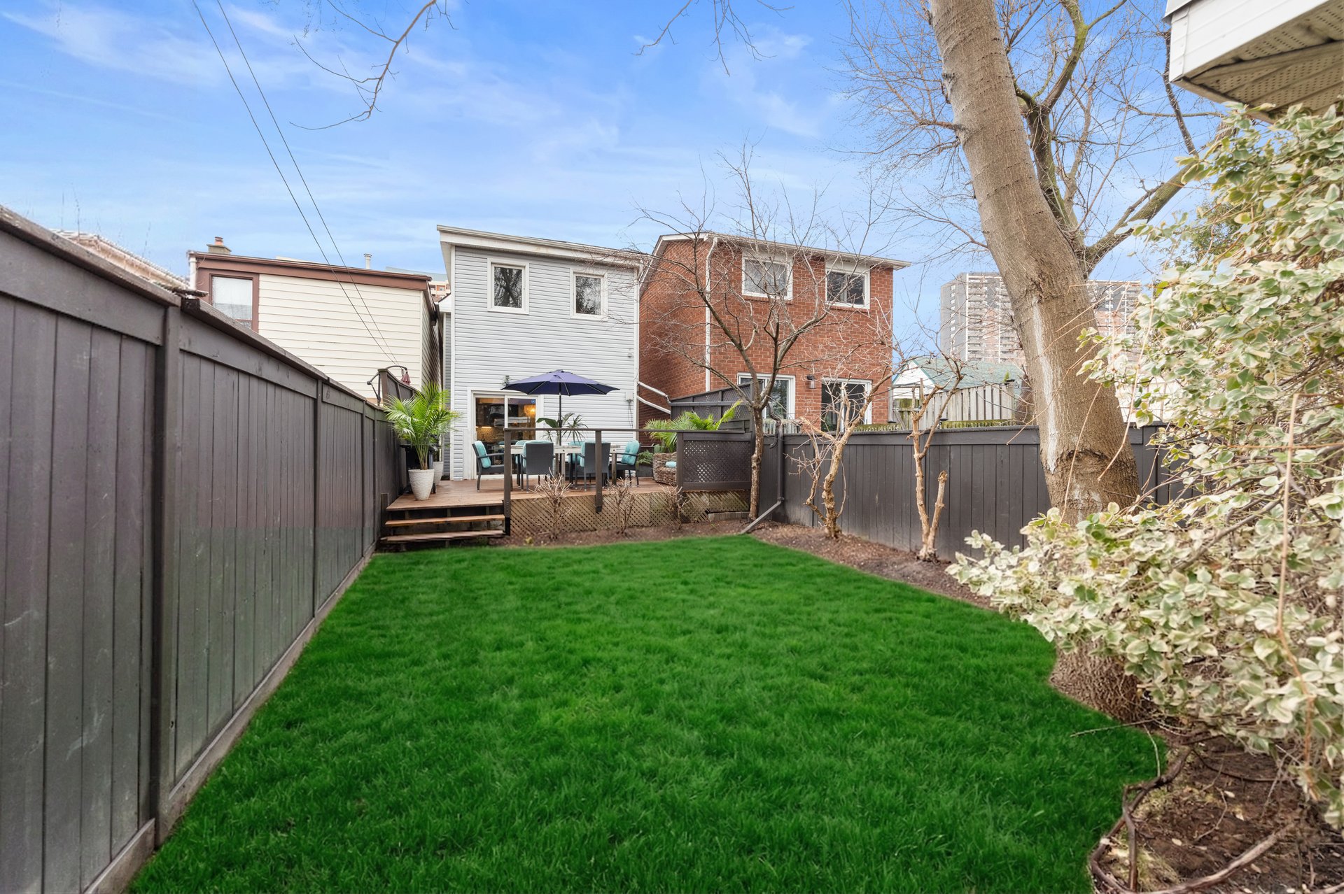 71 Madelaine Ave 