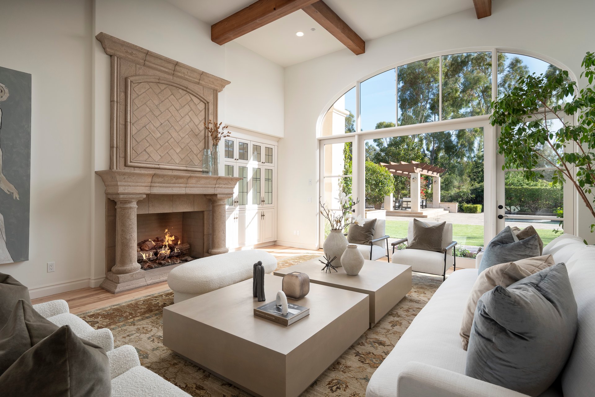 Luxury Living Redefined: Executive Rental in The Bridges