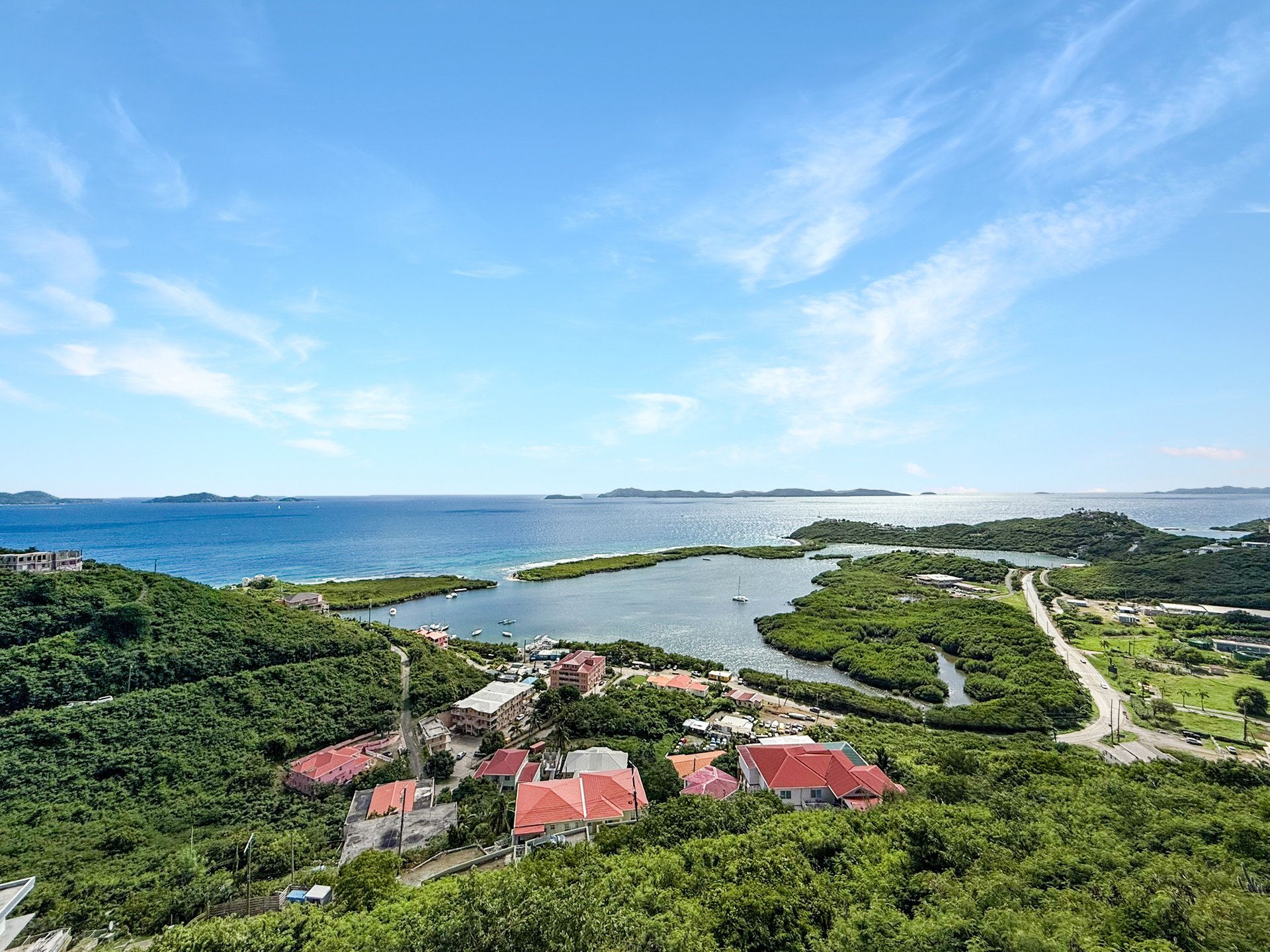 832 Paraquita Bay 3 Bedroom Apartment