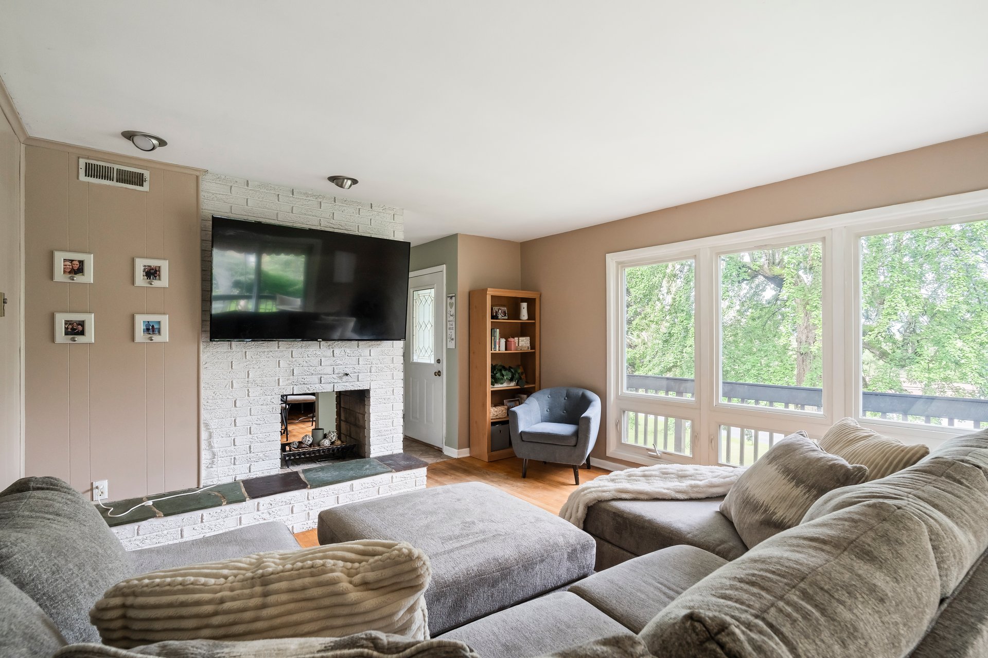 1403 Beverly Hills Road