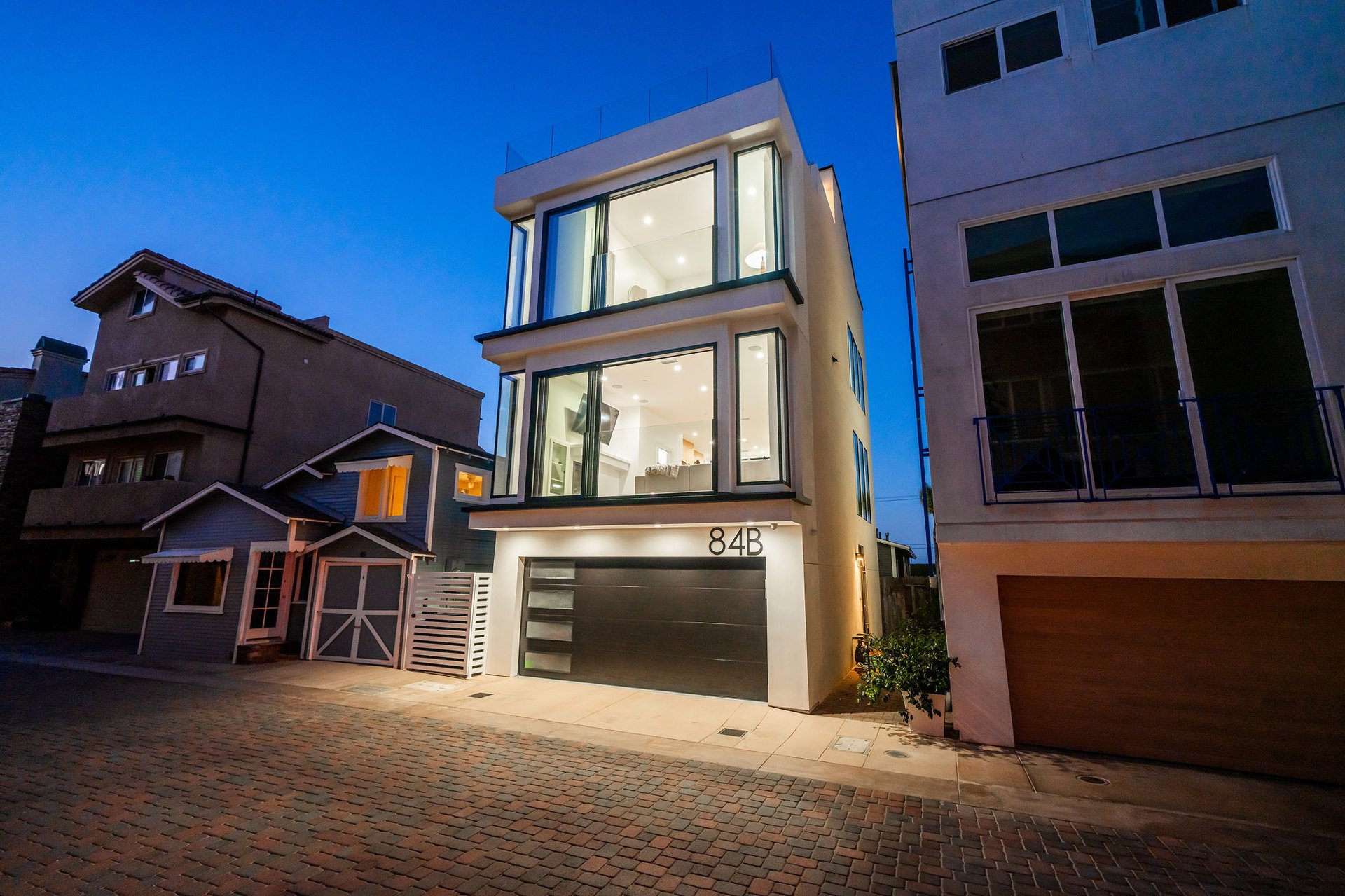 84B Surfside CA