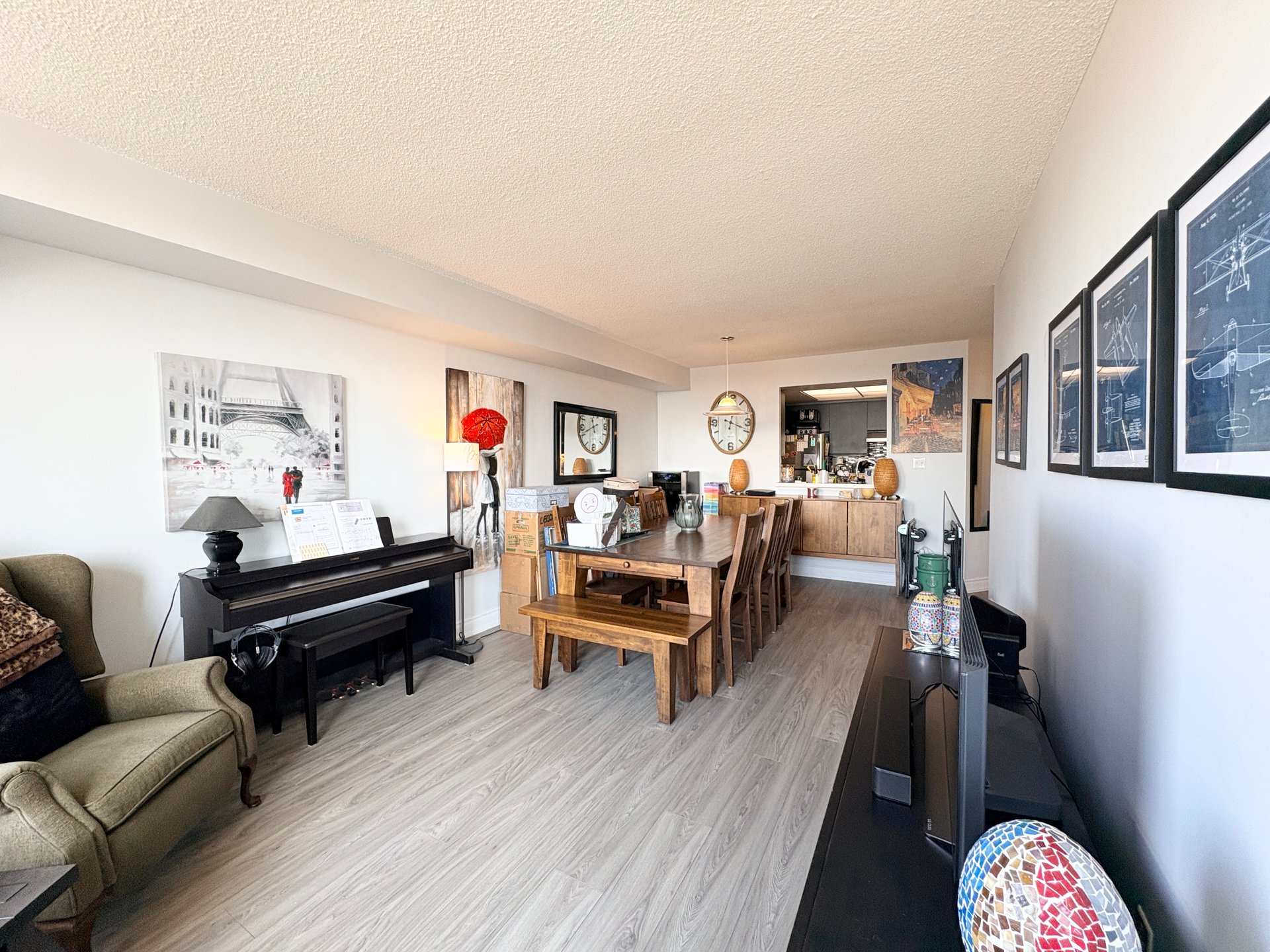 1001 Cedarglen Gate #522