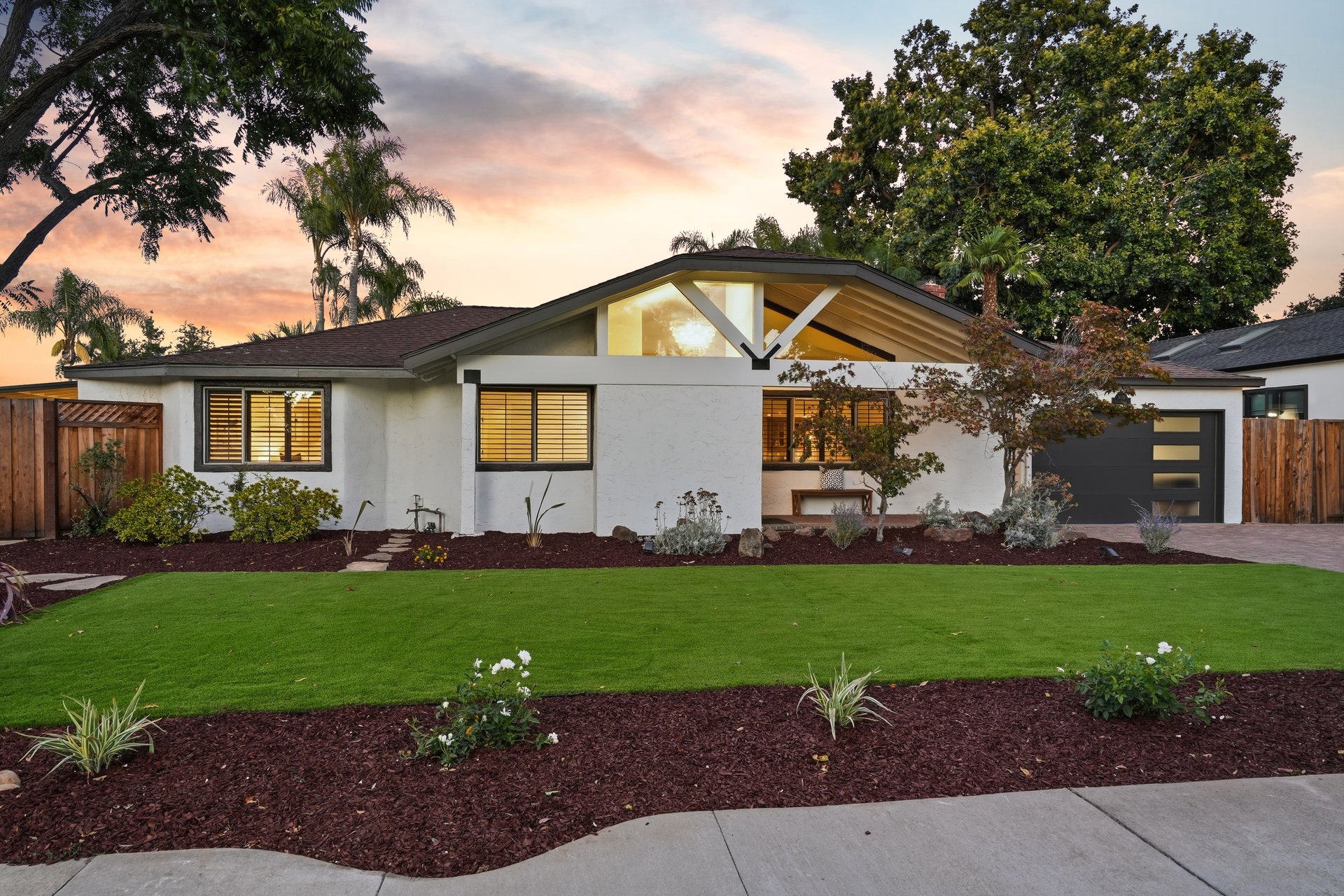 900 Eden AVE