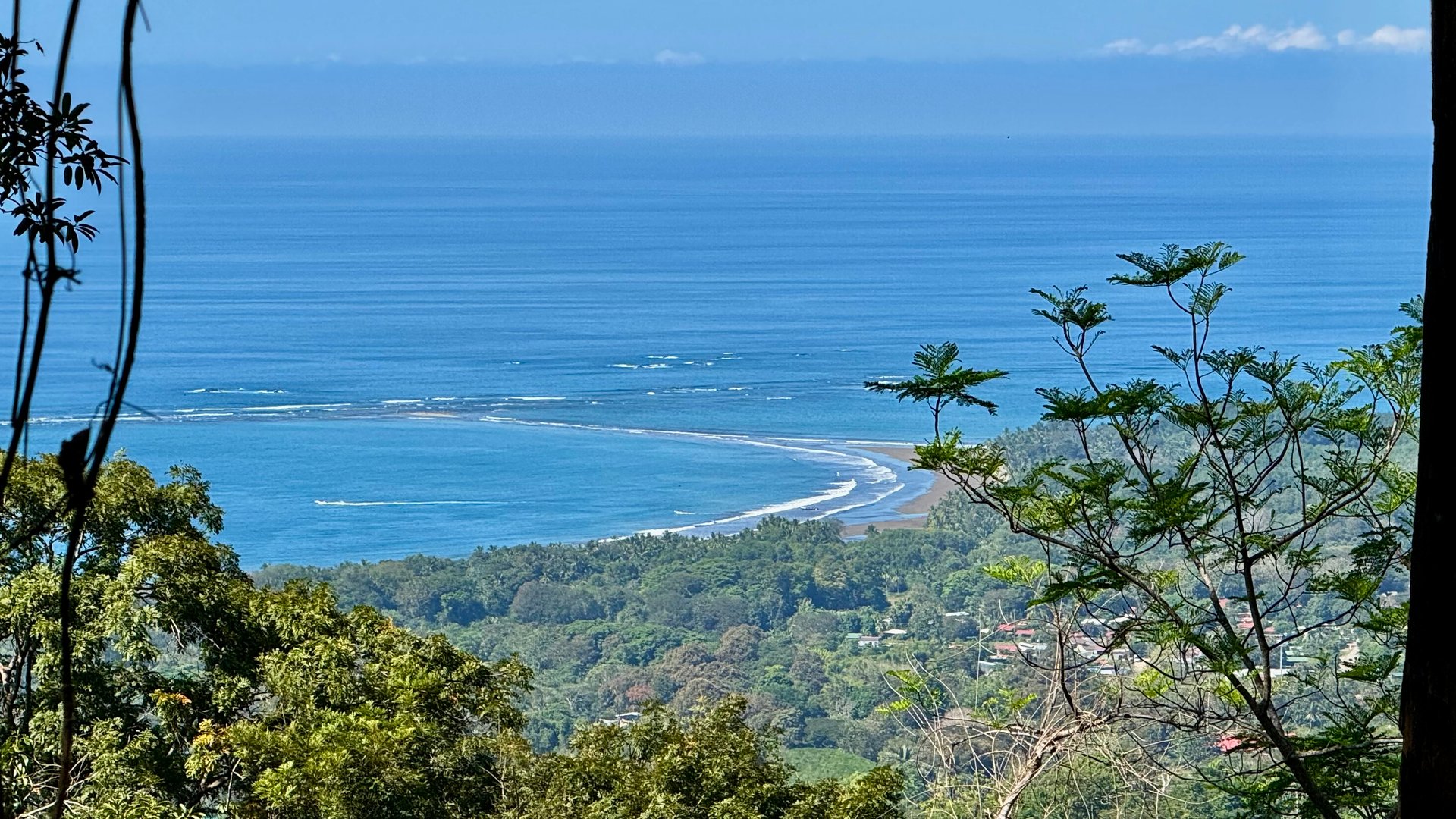 Unique Opportunity, Panoramic Ocean Views of the Whale's Tail Beach!