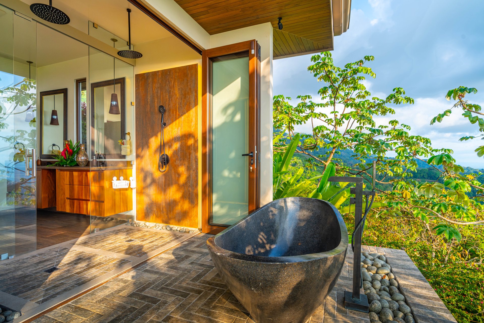 Luxury MasterPiece with Unmatched Views!