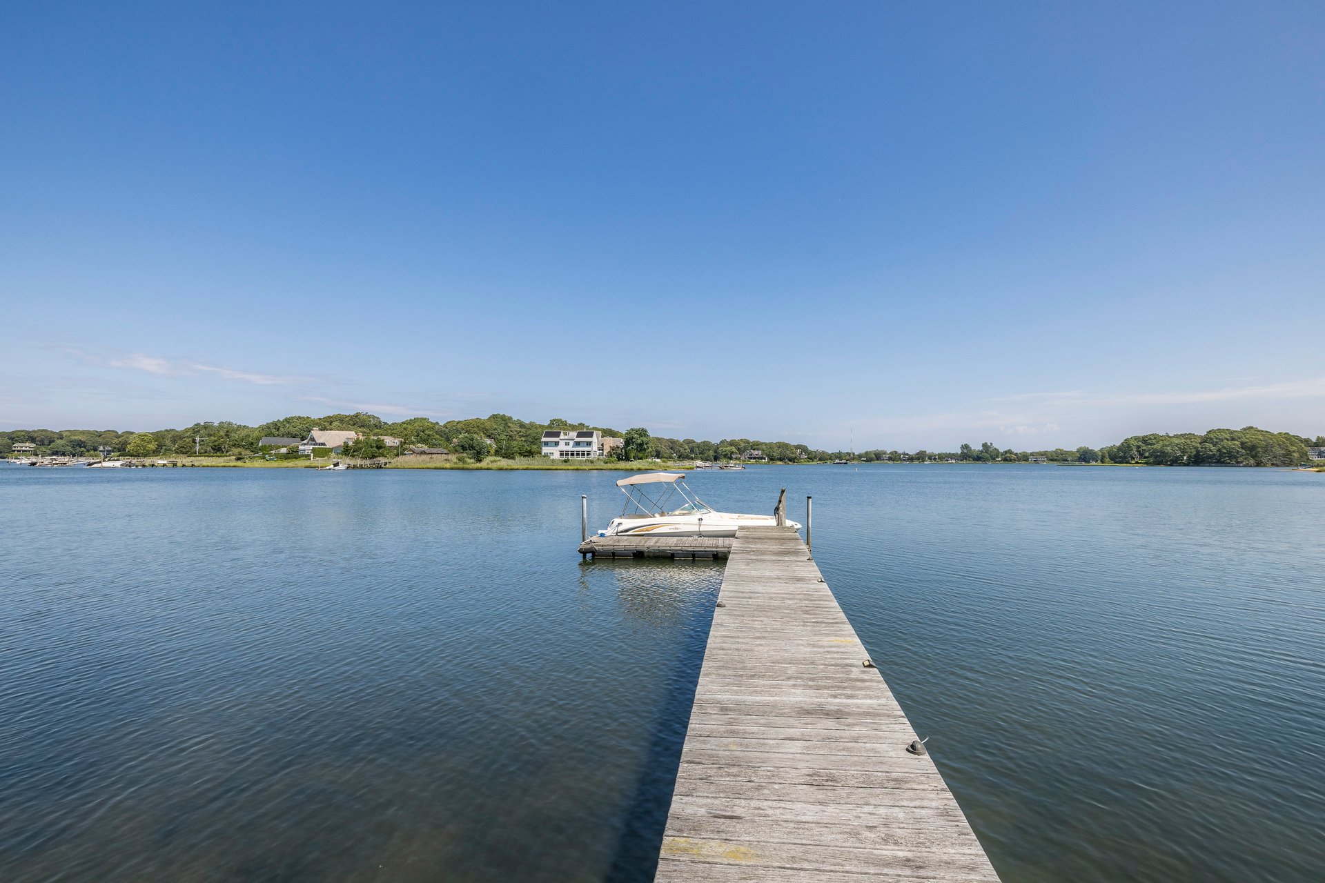 3 BayView Rd