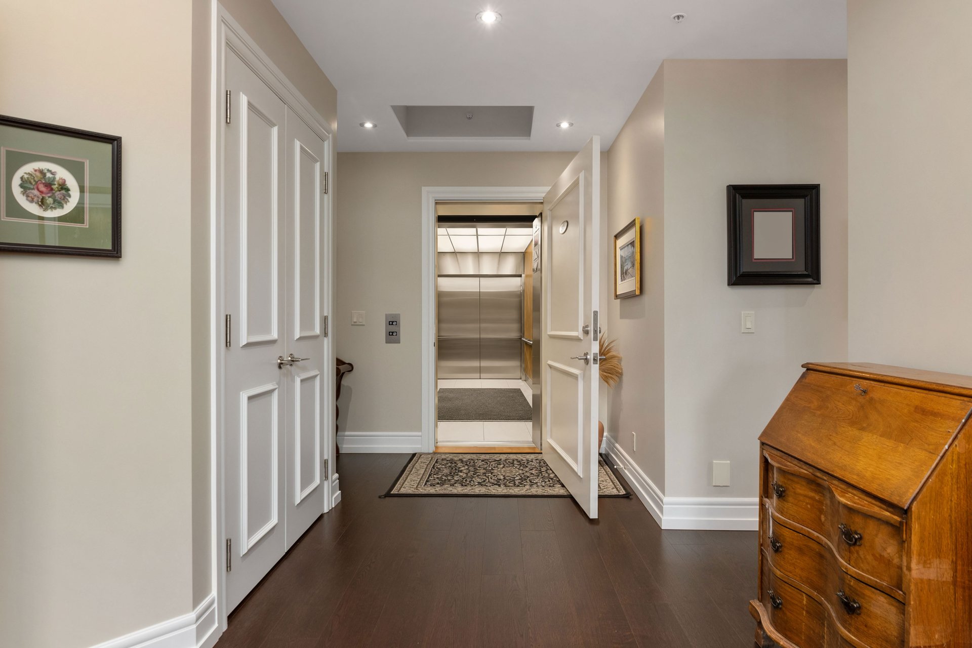 690 Princeton Way SW Unit: 801