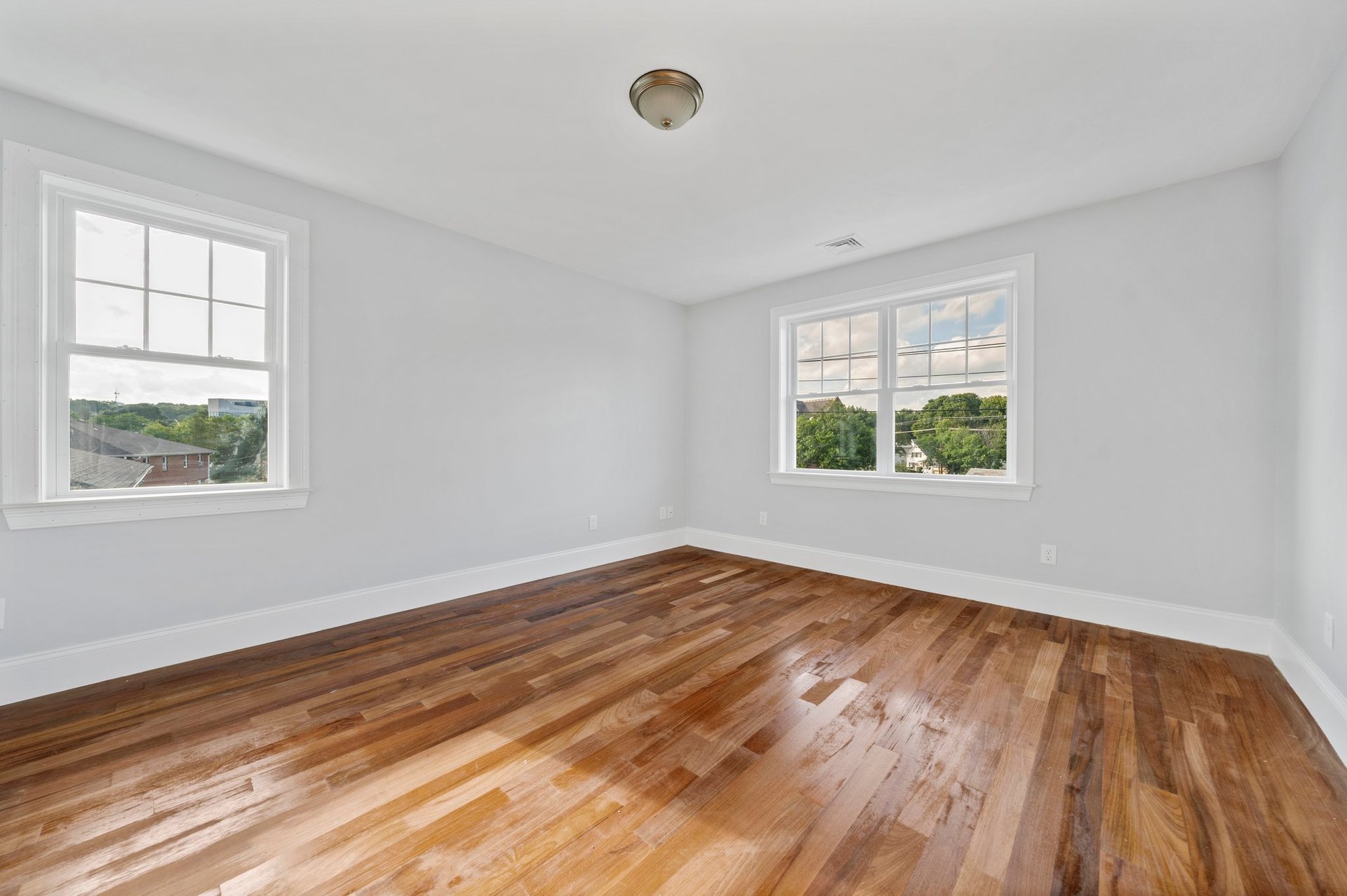 12 Miller St #1