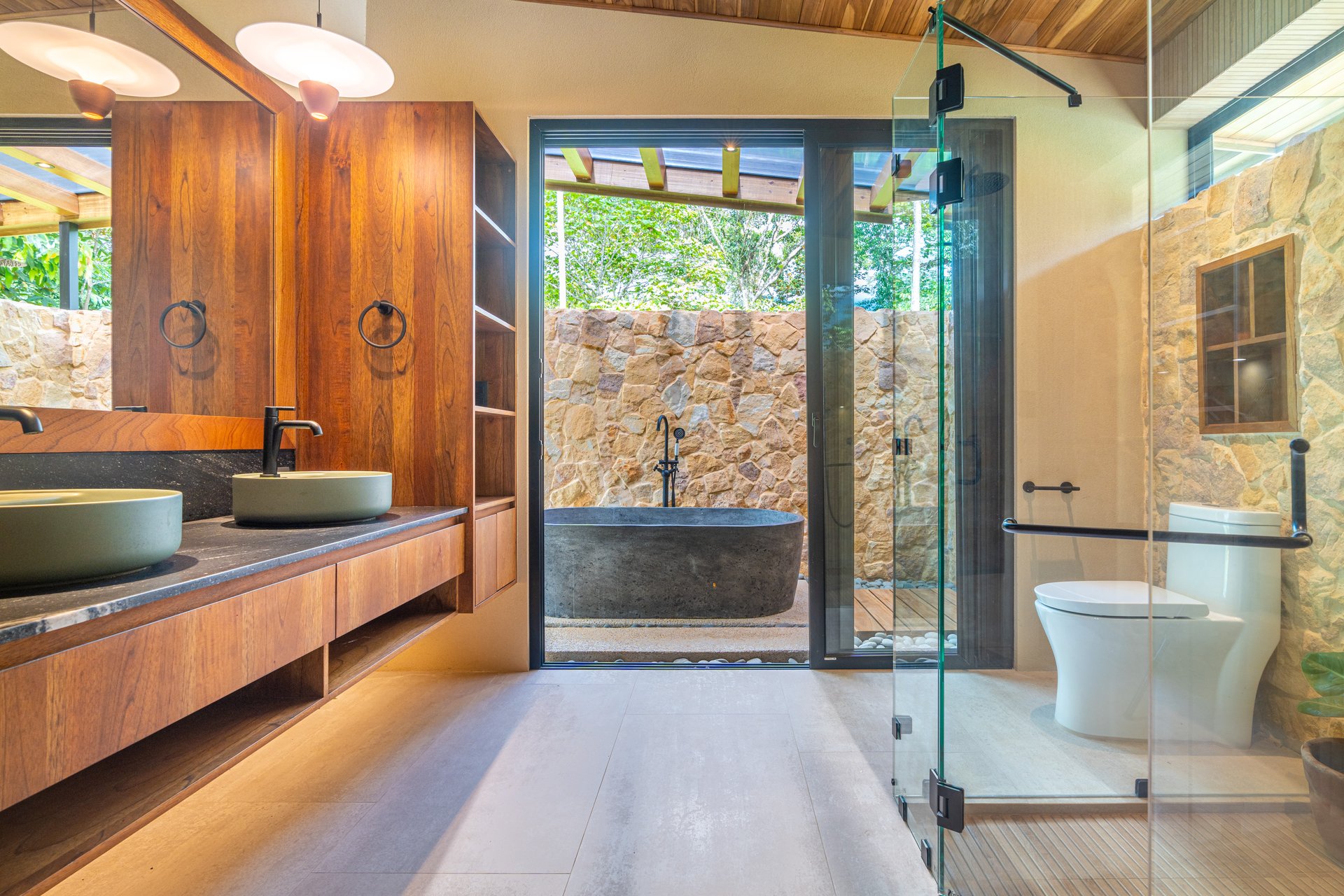 Casa Hamsa - Stunning, Modern Jungle Home in Ojochal