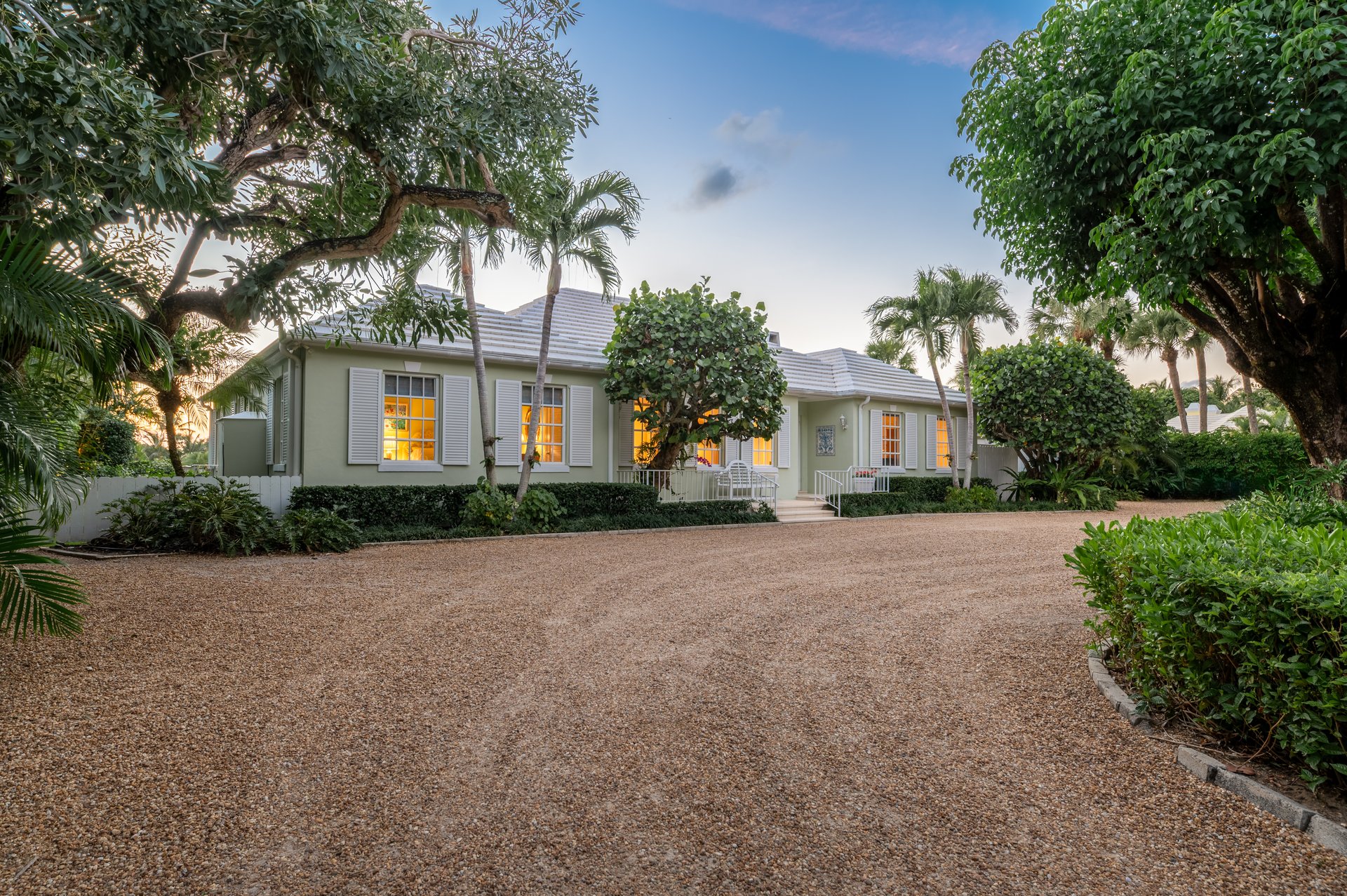 18 Gomez Rd