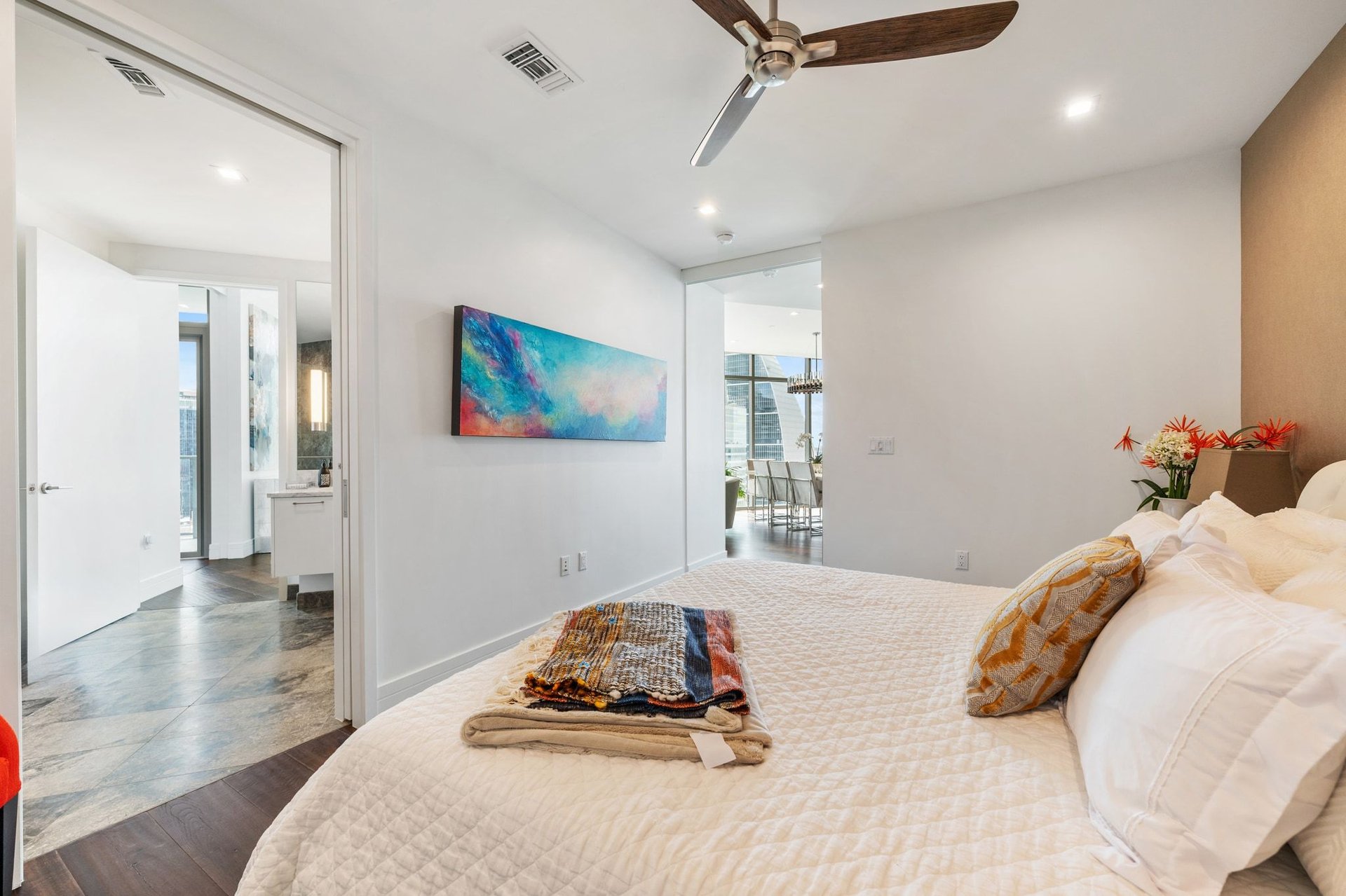 501 West Ave #2301