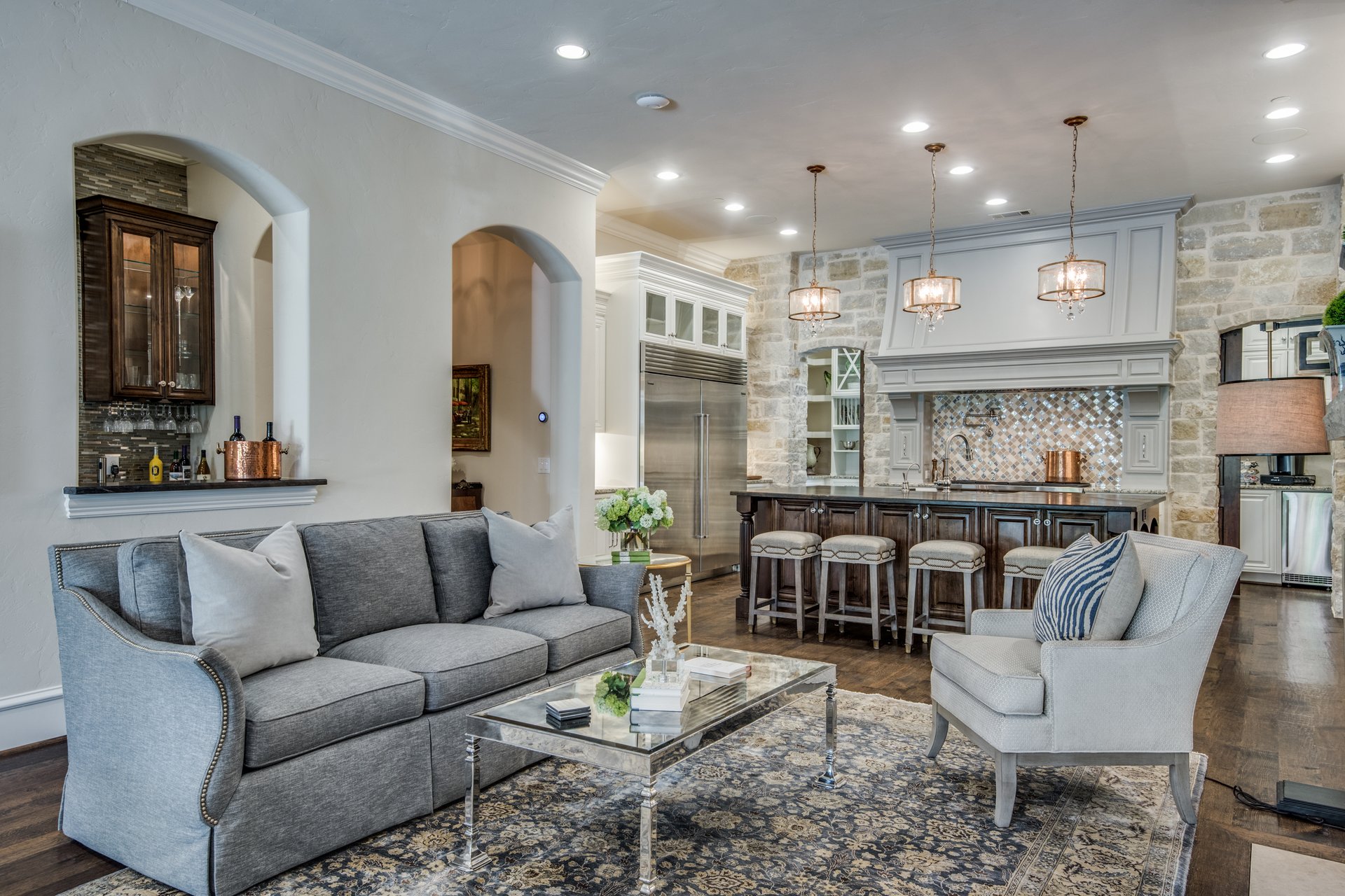 6809 Mulhouse Court