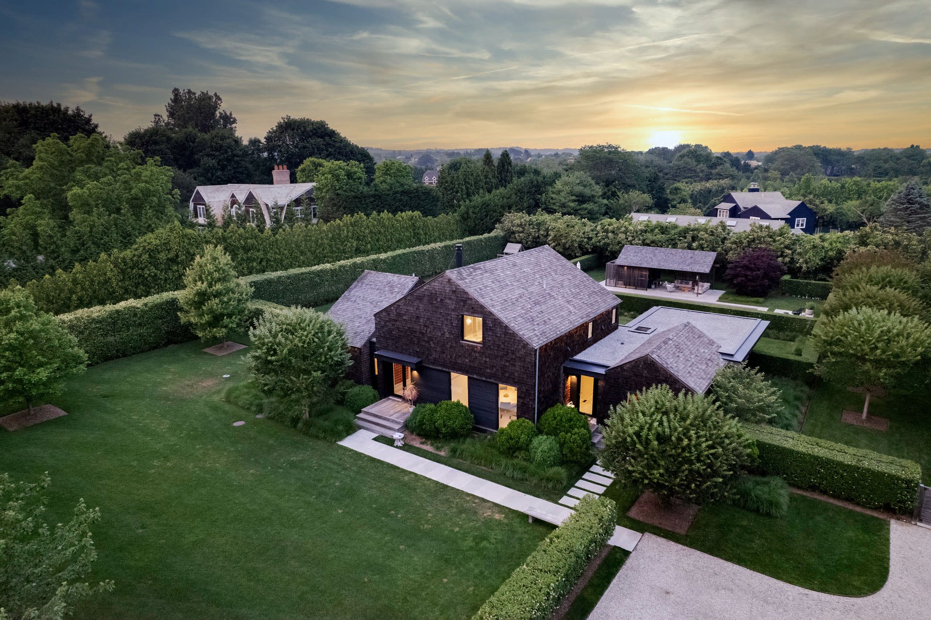 An Icon of Timeless Design in Bridgehampton Farm Country